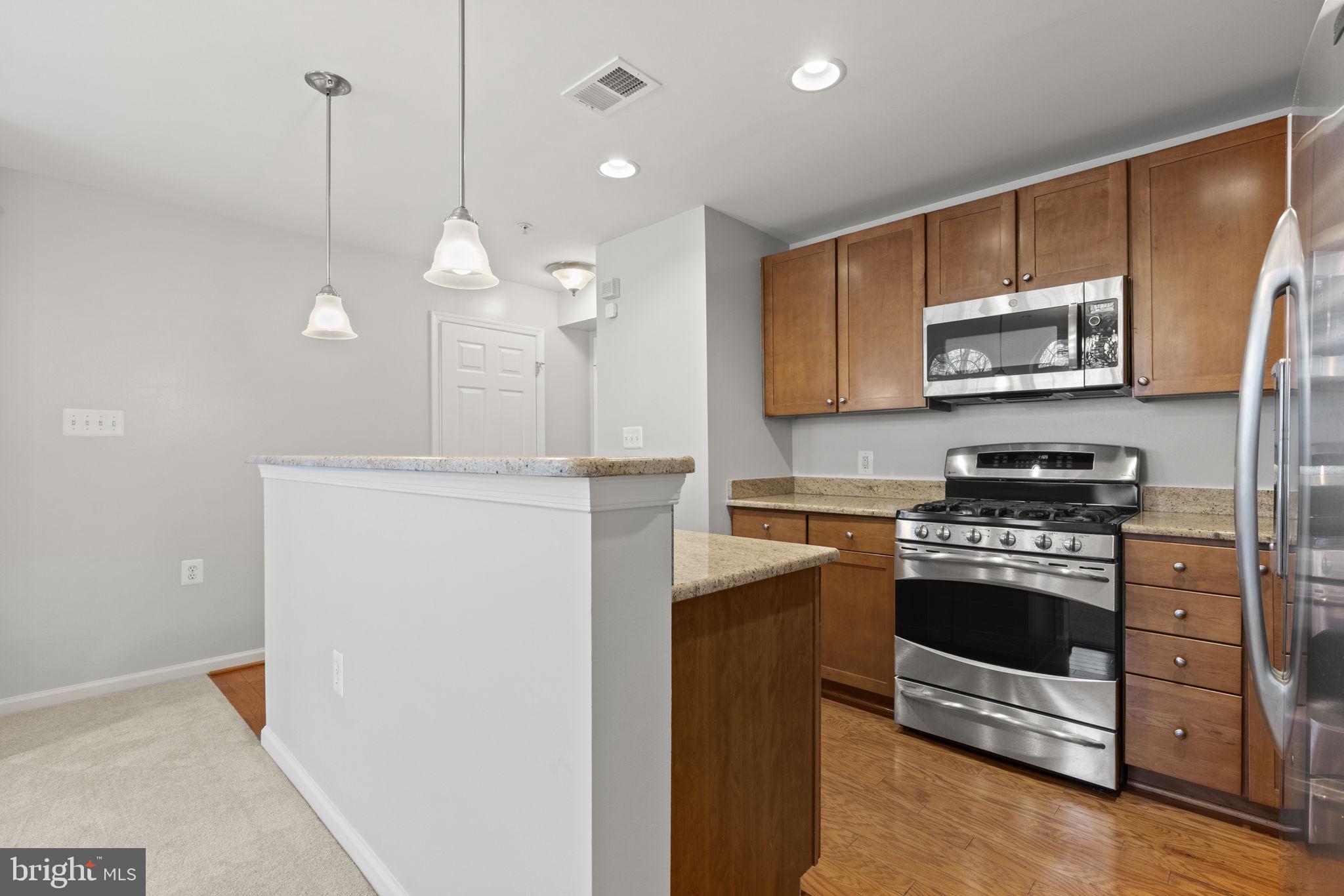 MARKET CENTER CONDOMINIUM - Residential