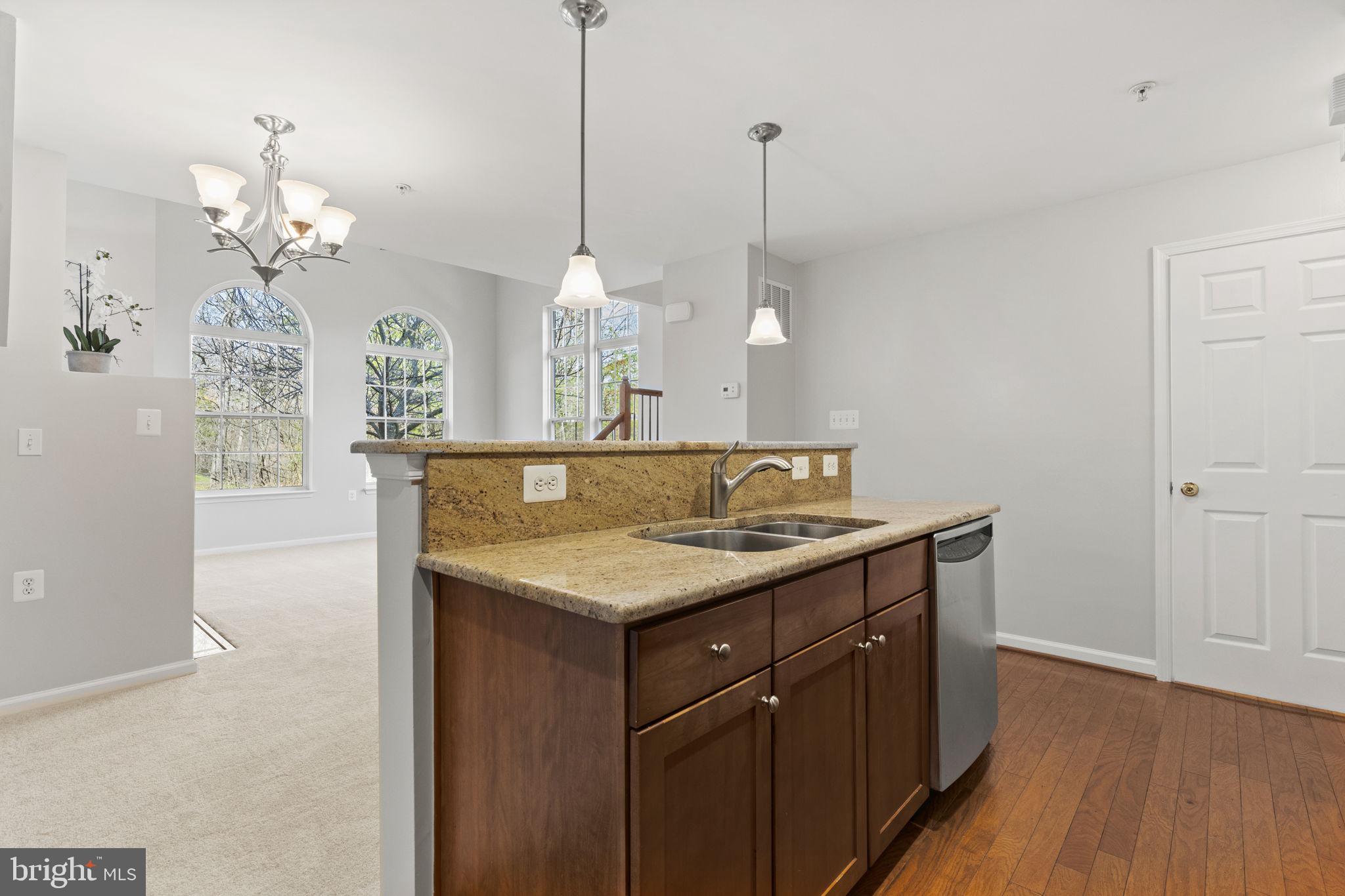 MARKET CENTER CONDOMINIUM - Residential