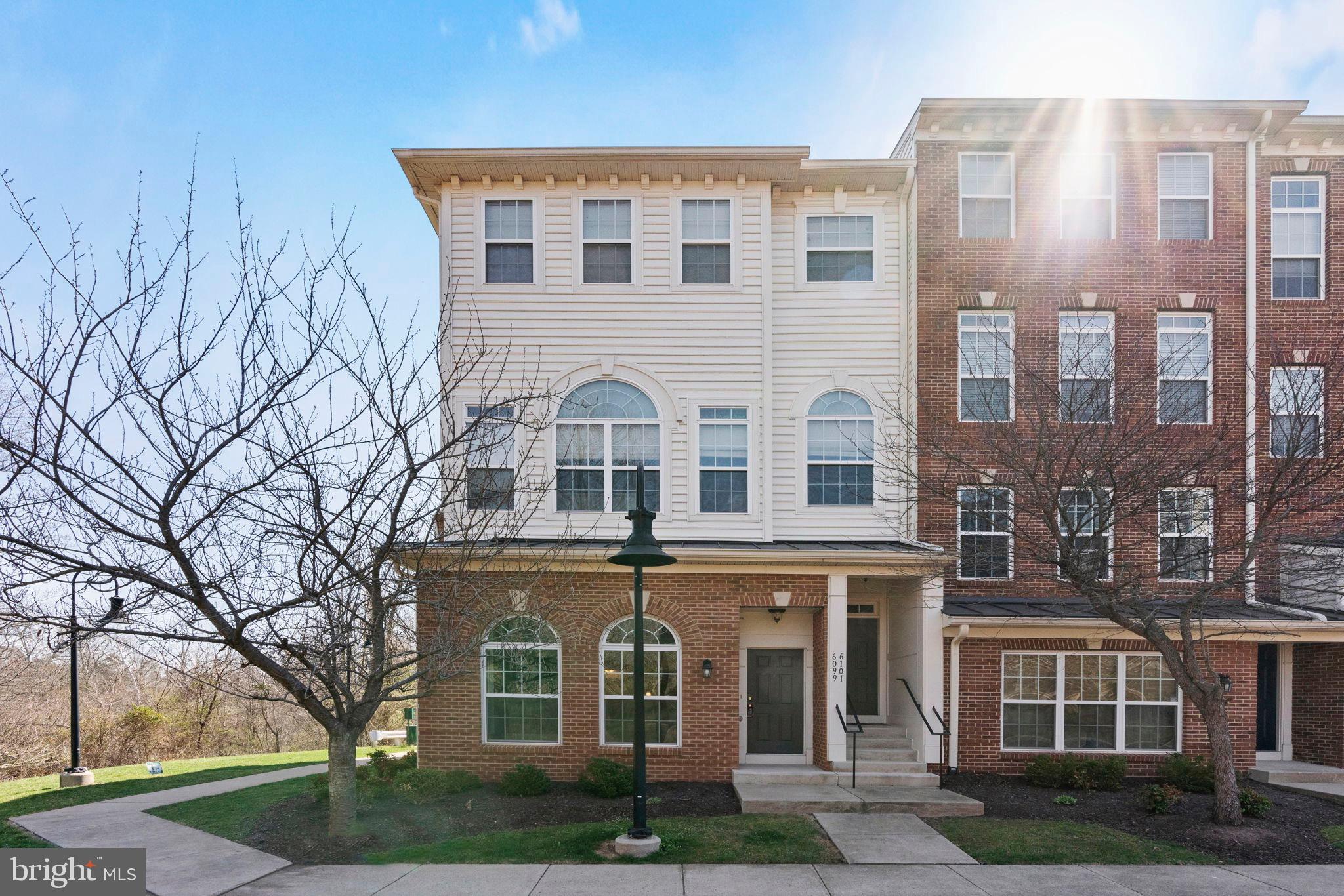 MARKET CENTER CONDOMINIUM - Residential