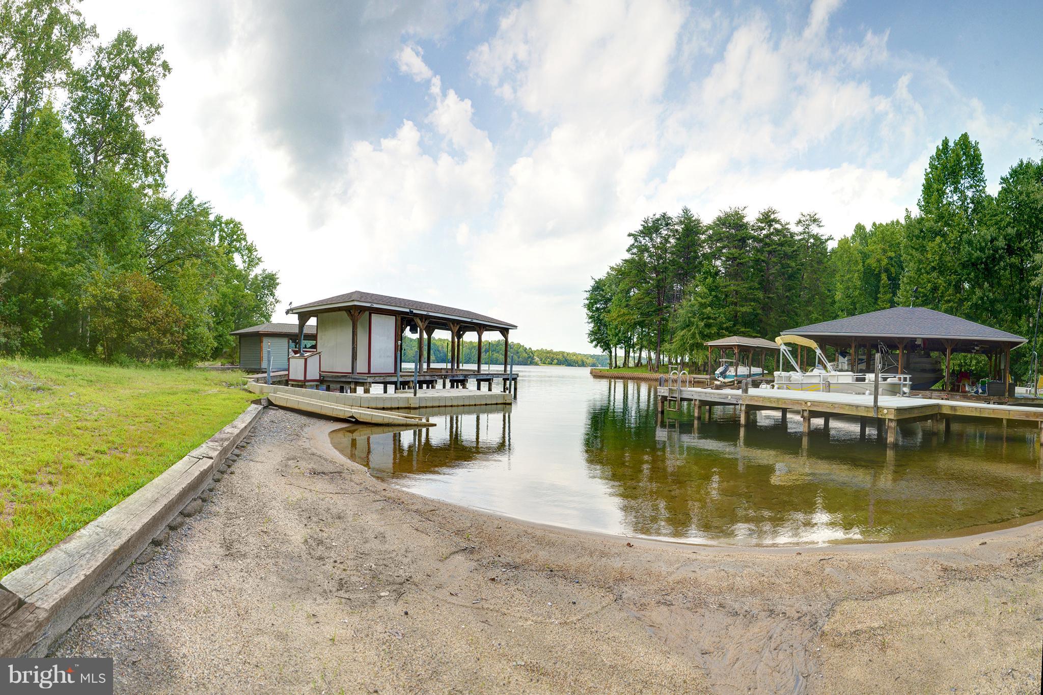 THE VILLAGE AT LAKE ANNA - Residential