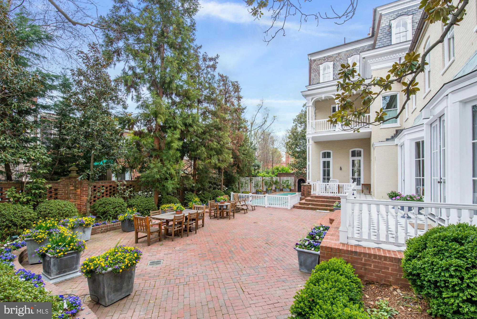 GEORGETOWN - Residential