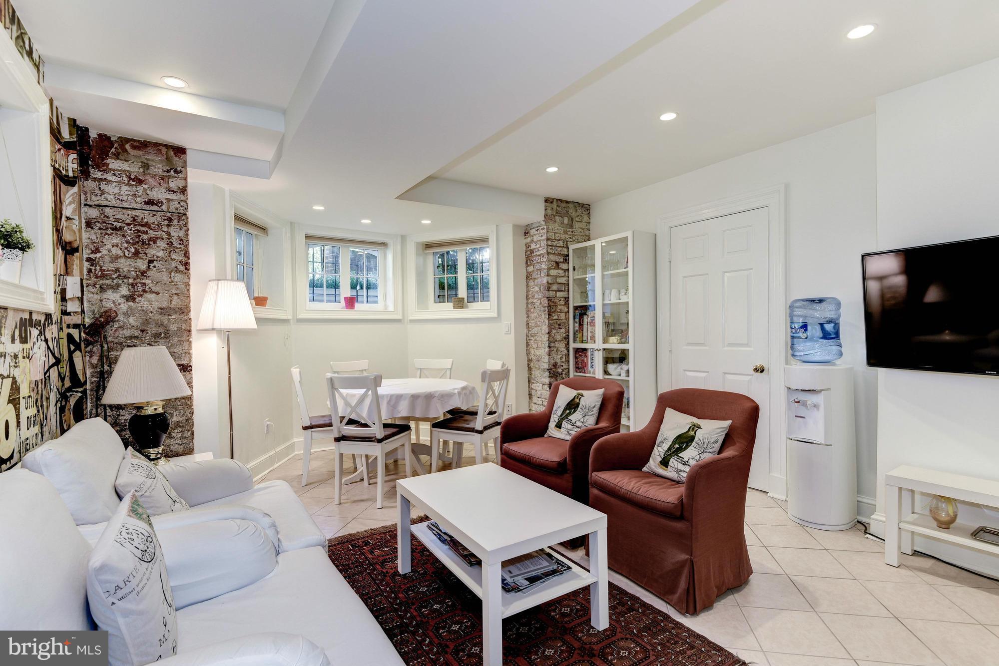 GEORGETOWN - Residential