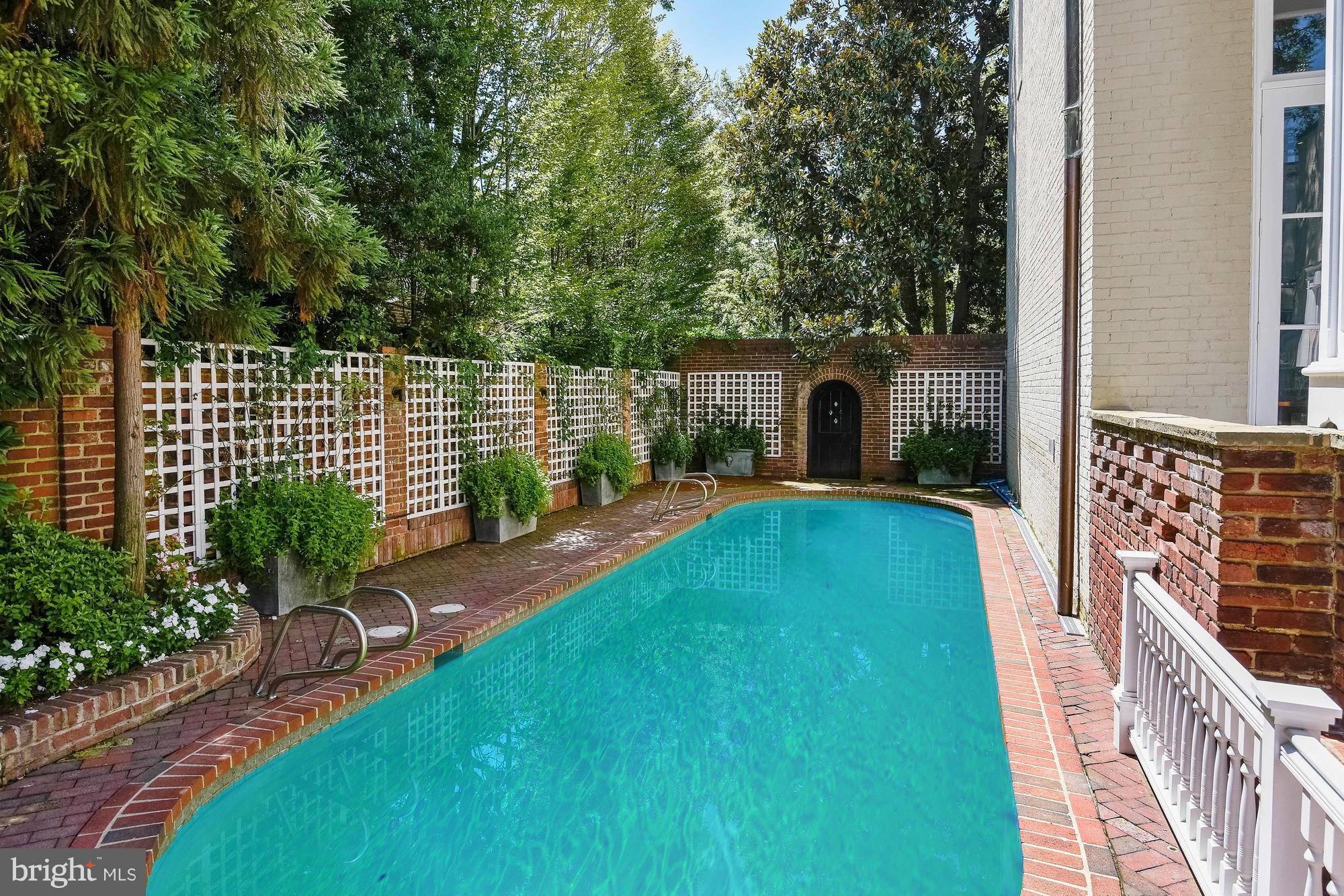 GEORGETOWN - Residential