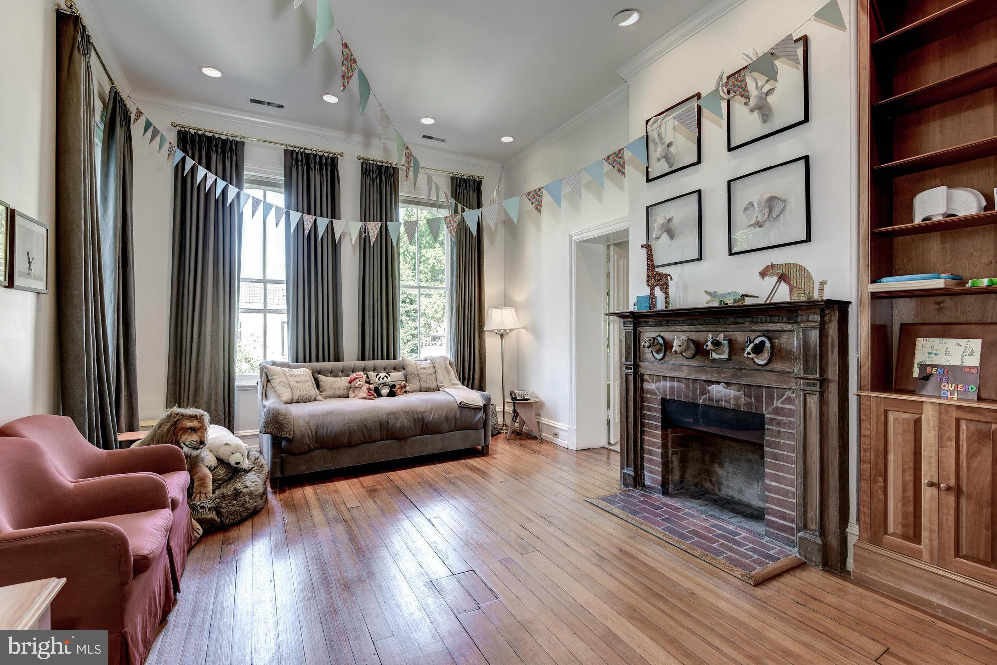 GEORGETOWN - Residential