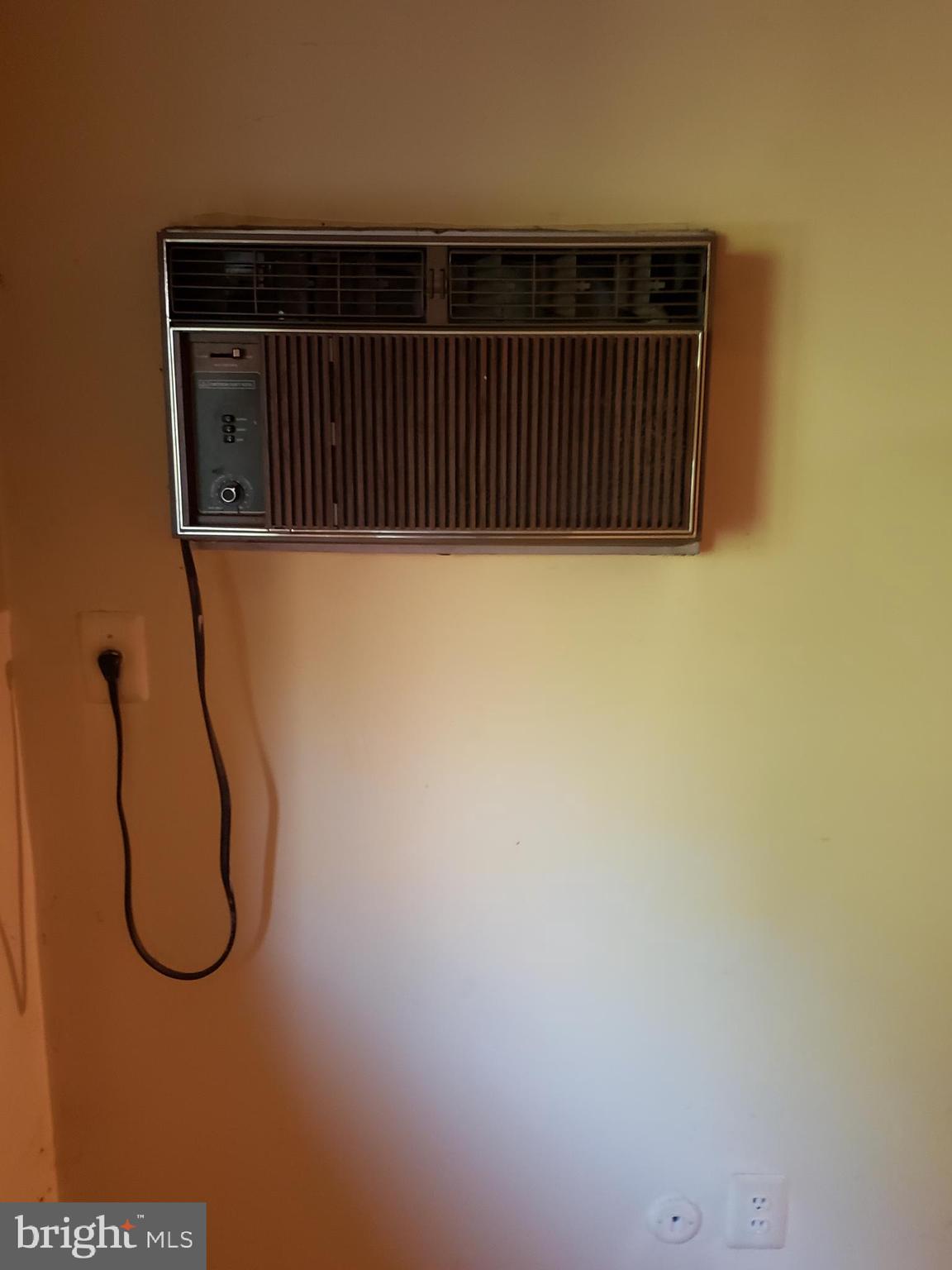 HAVERFORD HILL - Residential