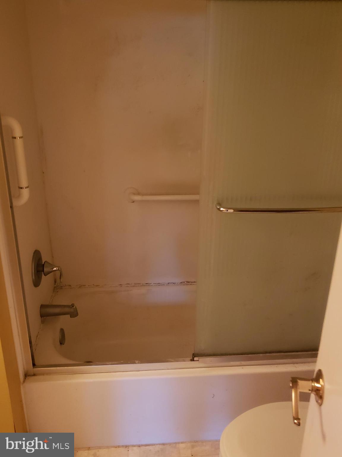 HAVERFORD HILL - Residential