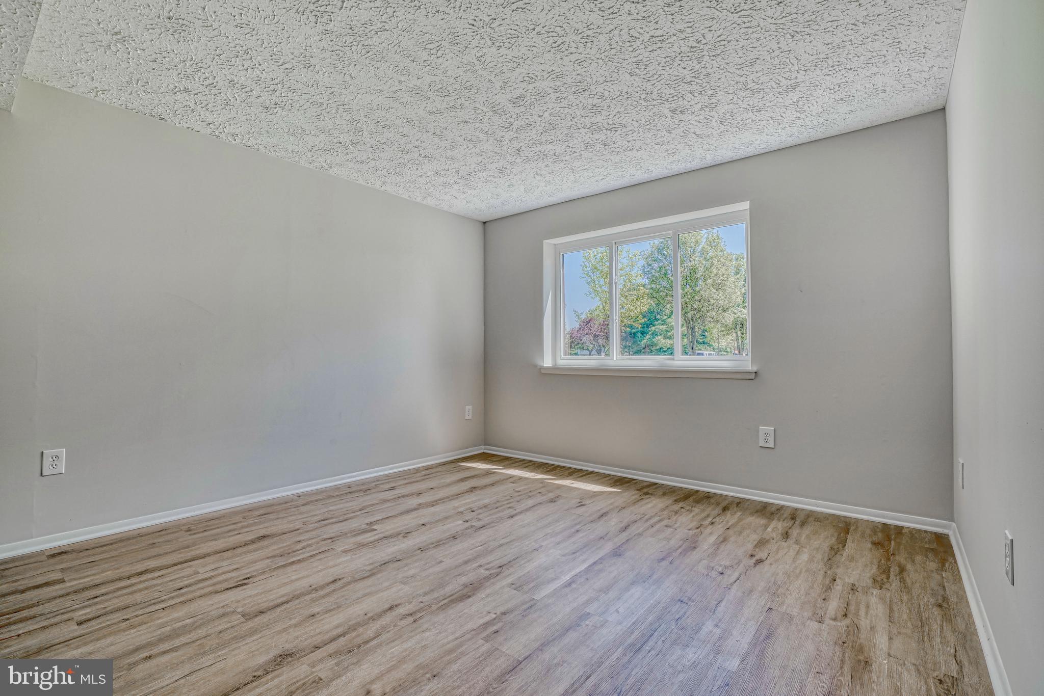 AMBERTOWNE - Residential