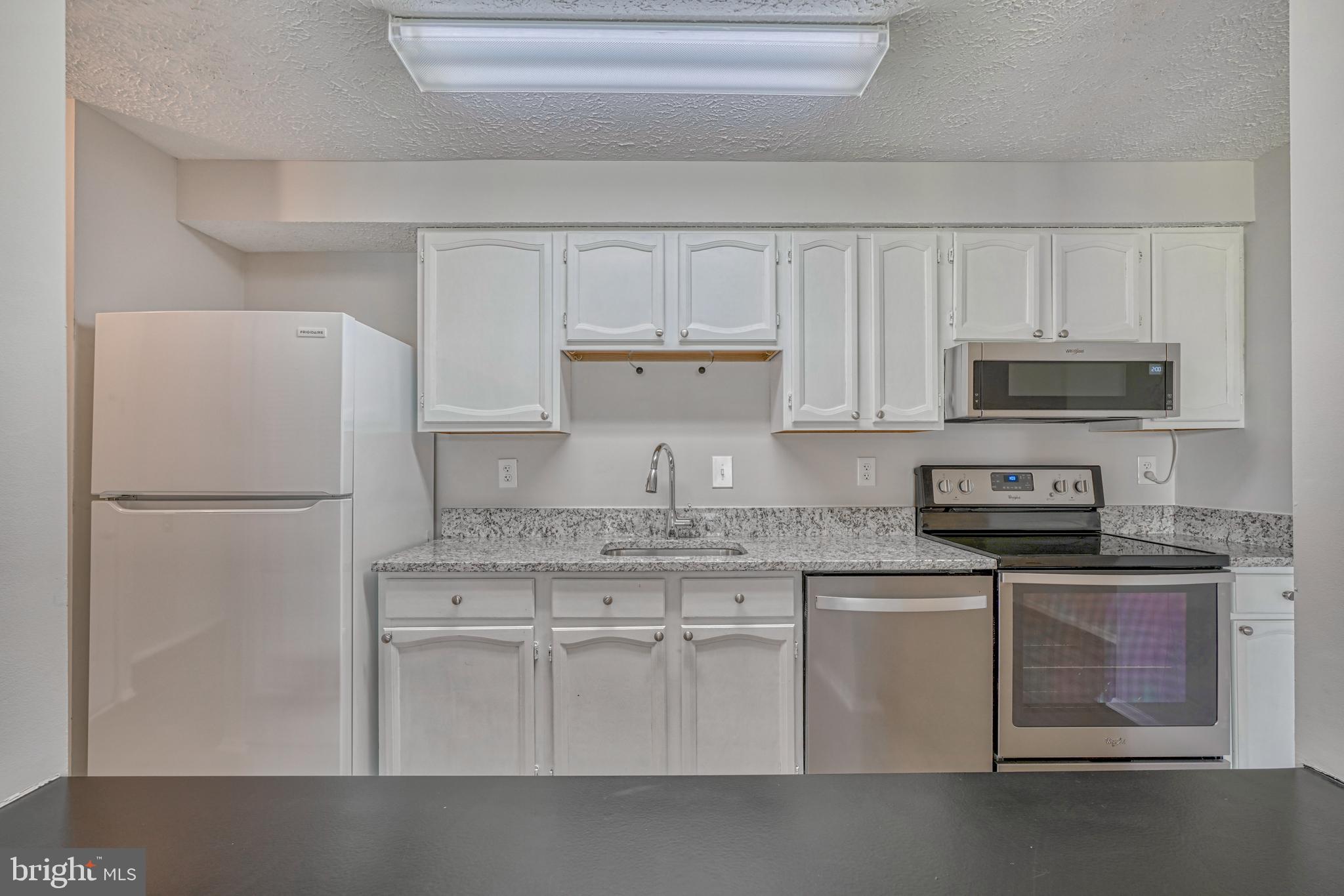 AMBERTOWNE - Residential