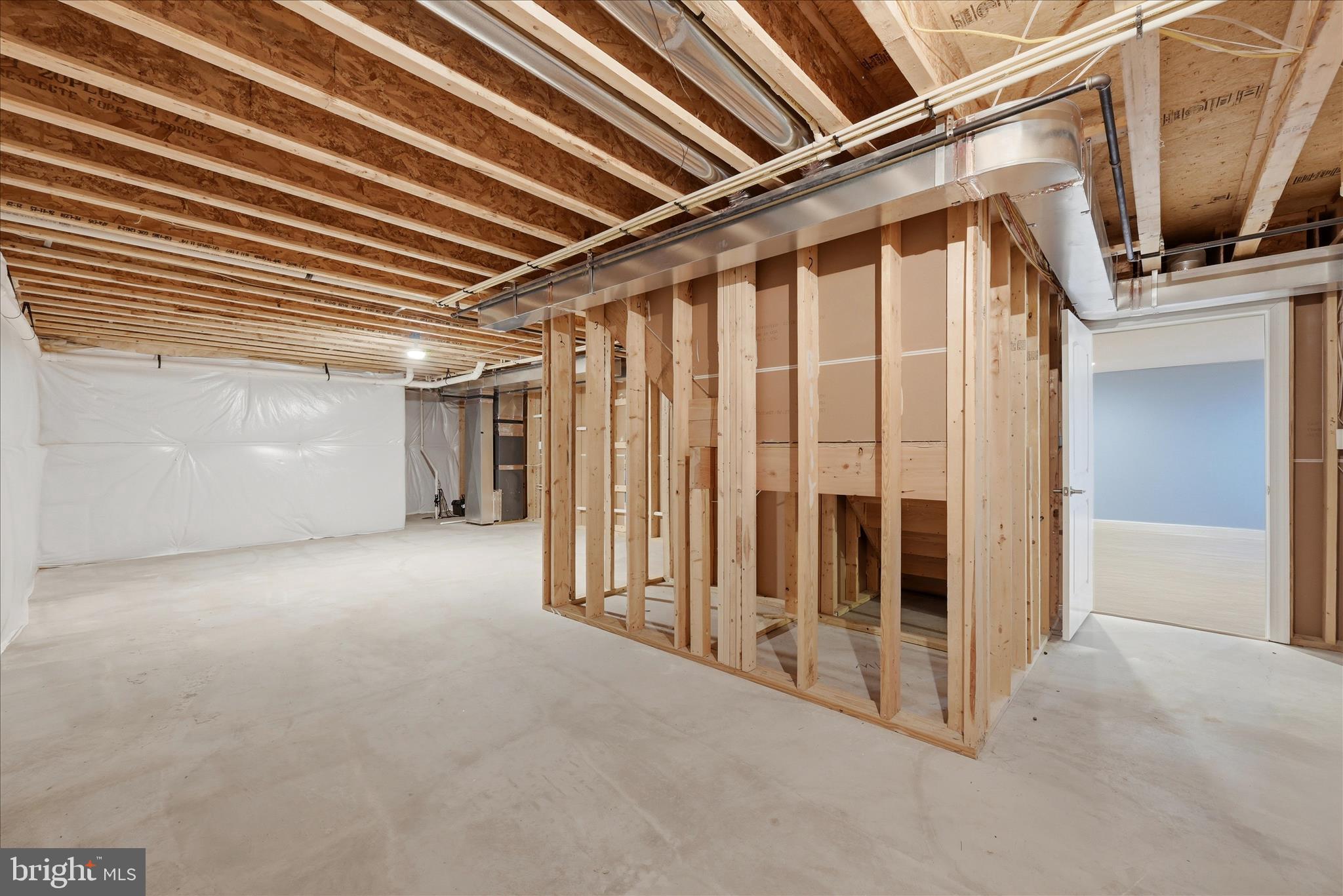 RAVEN POINTE - Residential