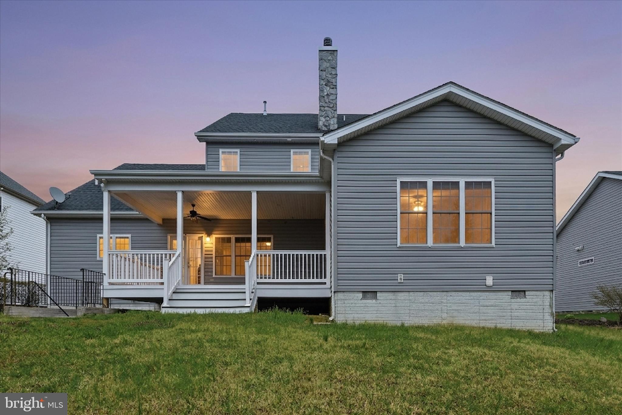 RAVEN POINTE - Residential