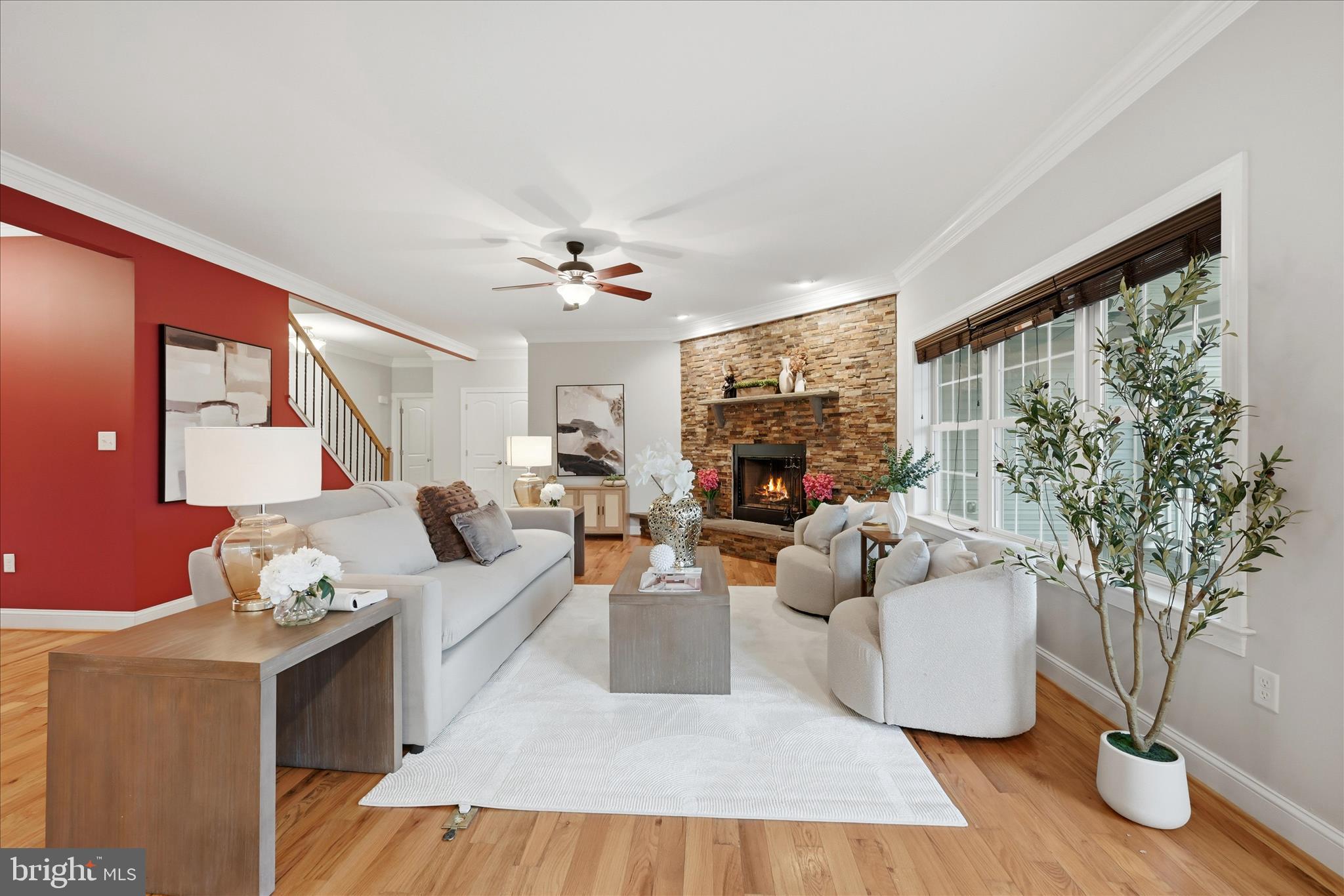 RAVEN POINTE - Residential