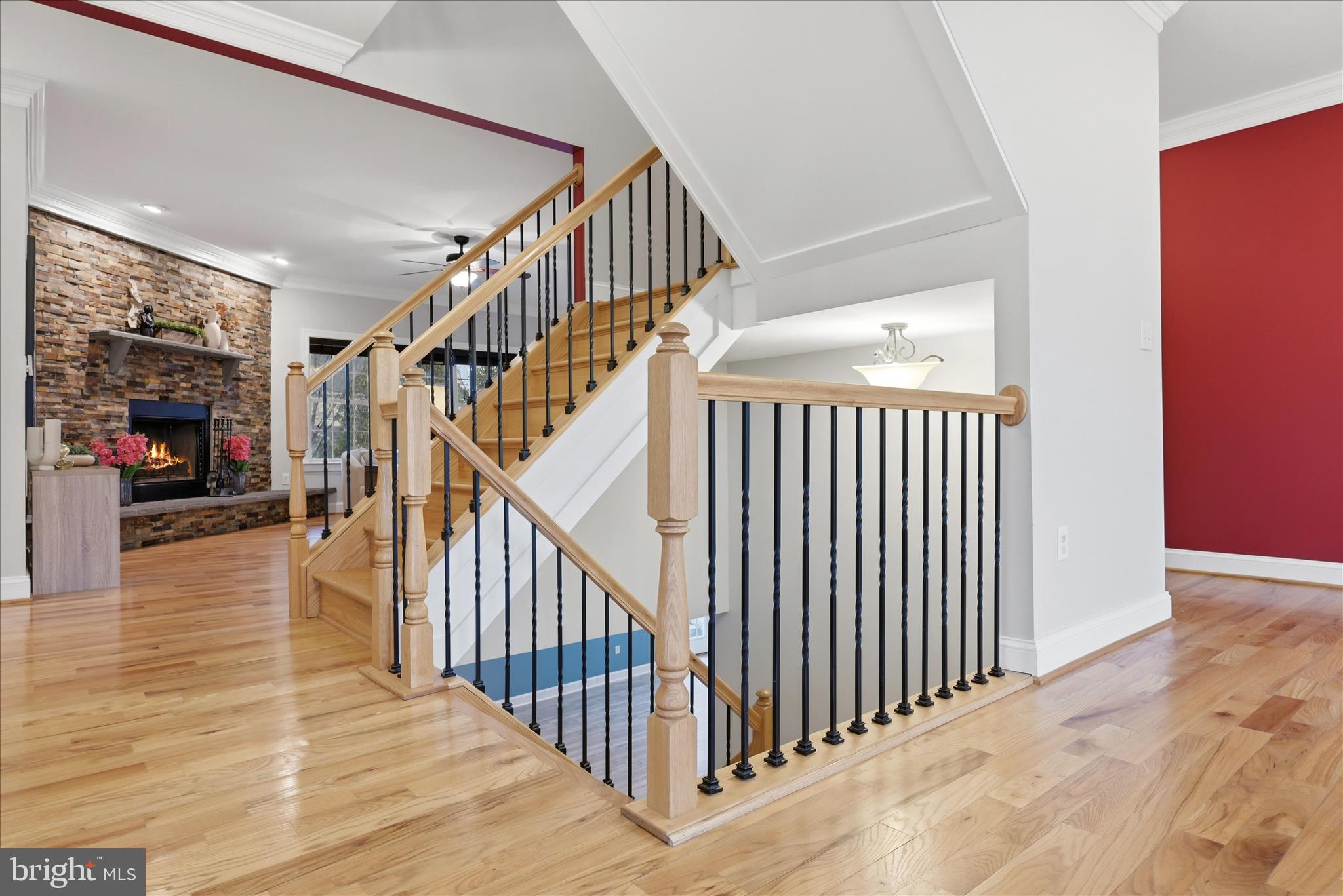 RAVEN POINTE - Residential