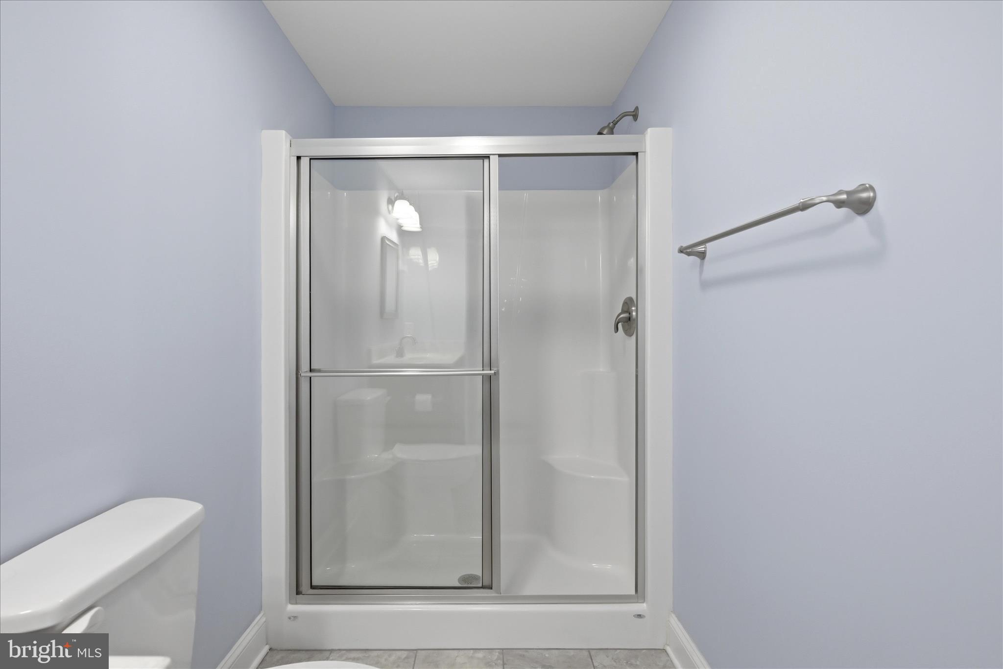 RAVEN POINTE - Residential