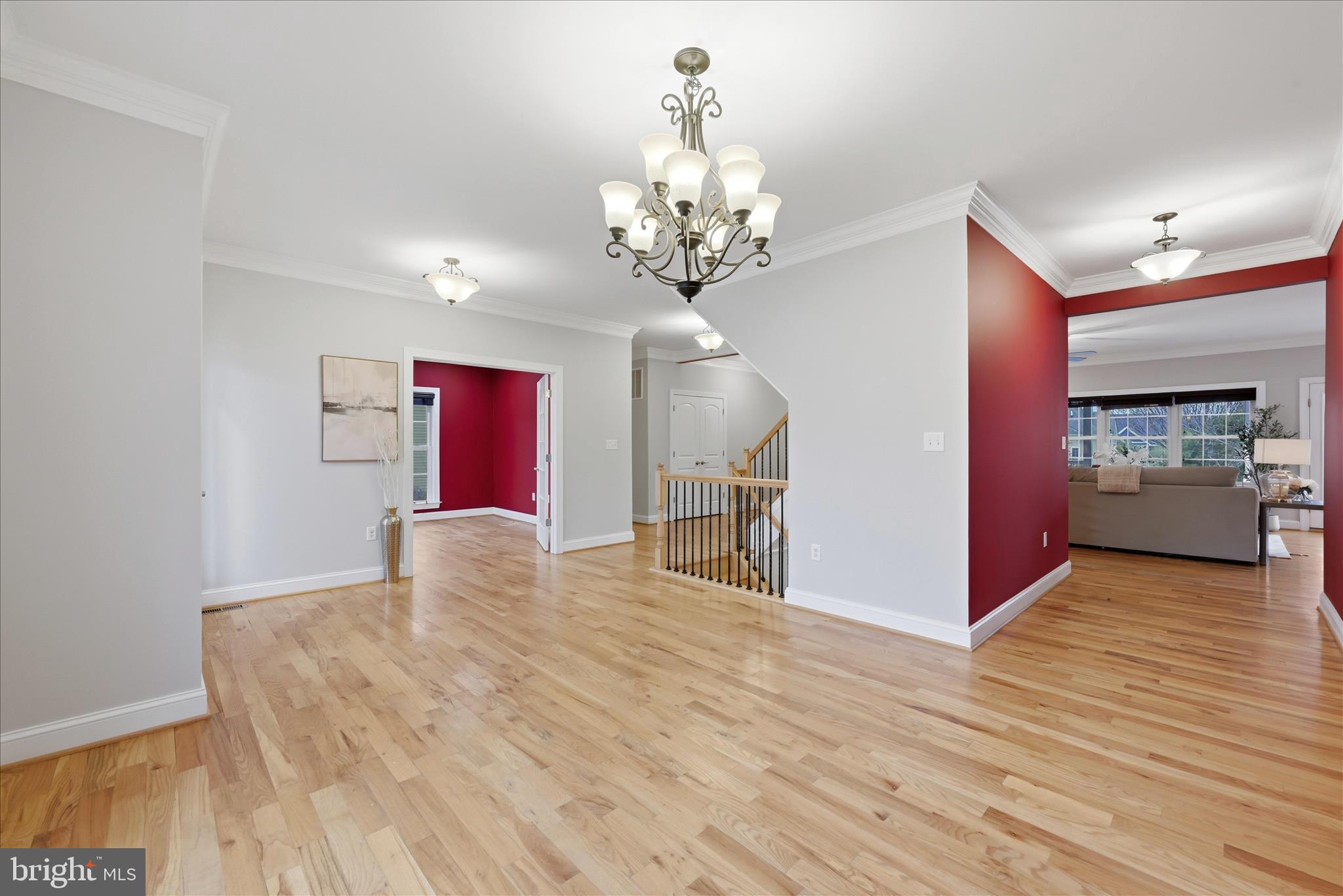 RAVEN POINTE - Residential