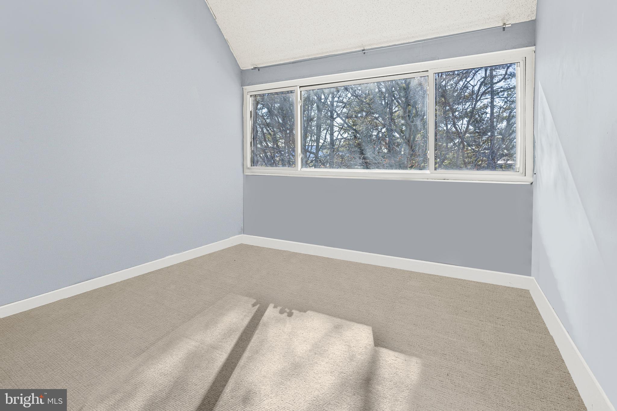 COLD SPRING NEWTOWN - Residential