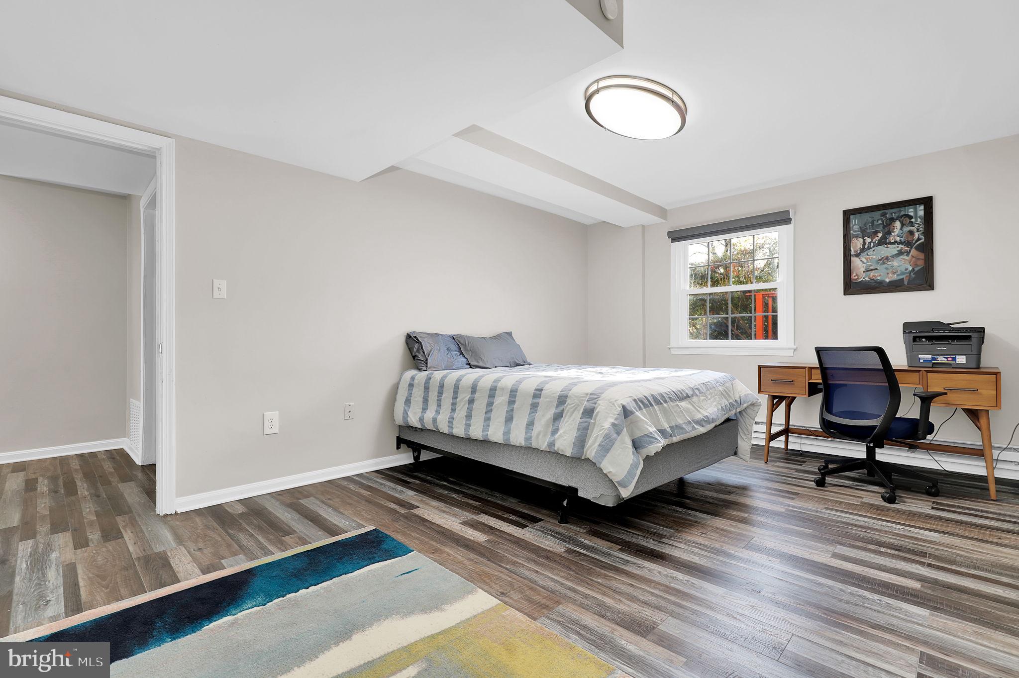 WILLIAMSBURG GARDENS - Residential