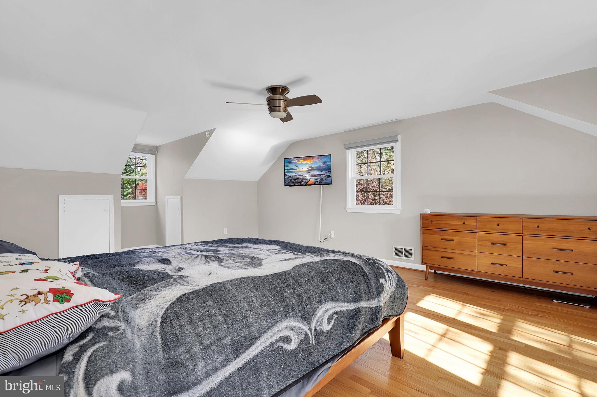 WILLIAMSBURG GARDENS - Residential