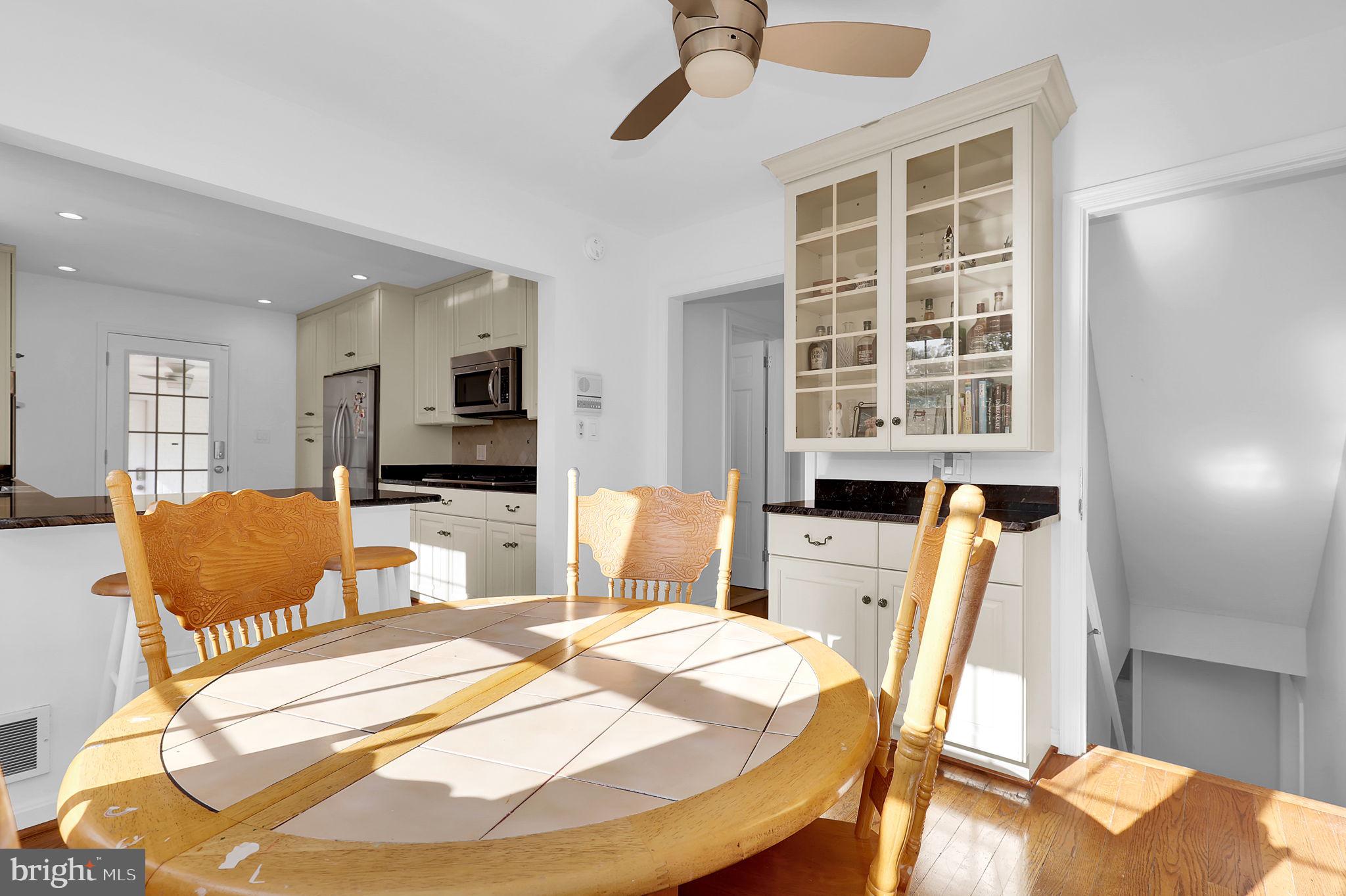 WILLIAMSBURG GARDENS - Residential