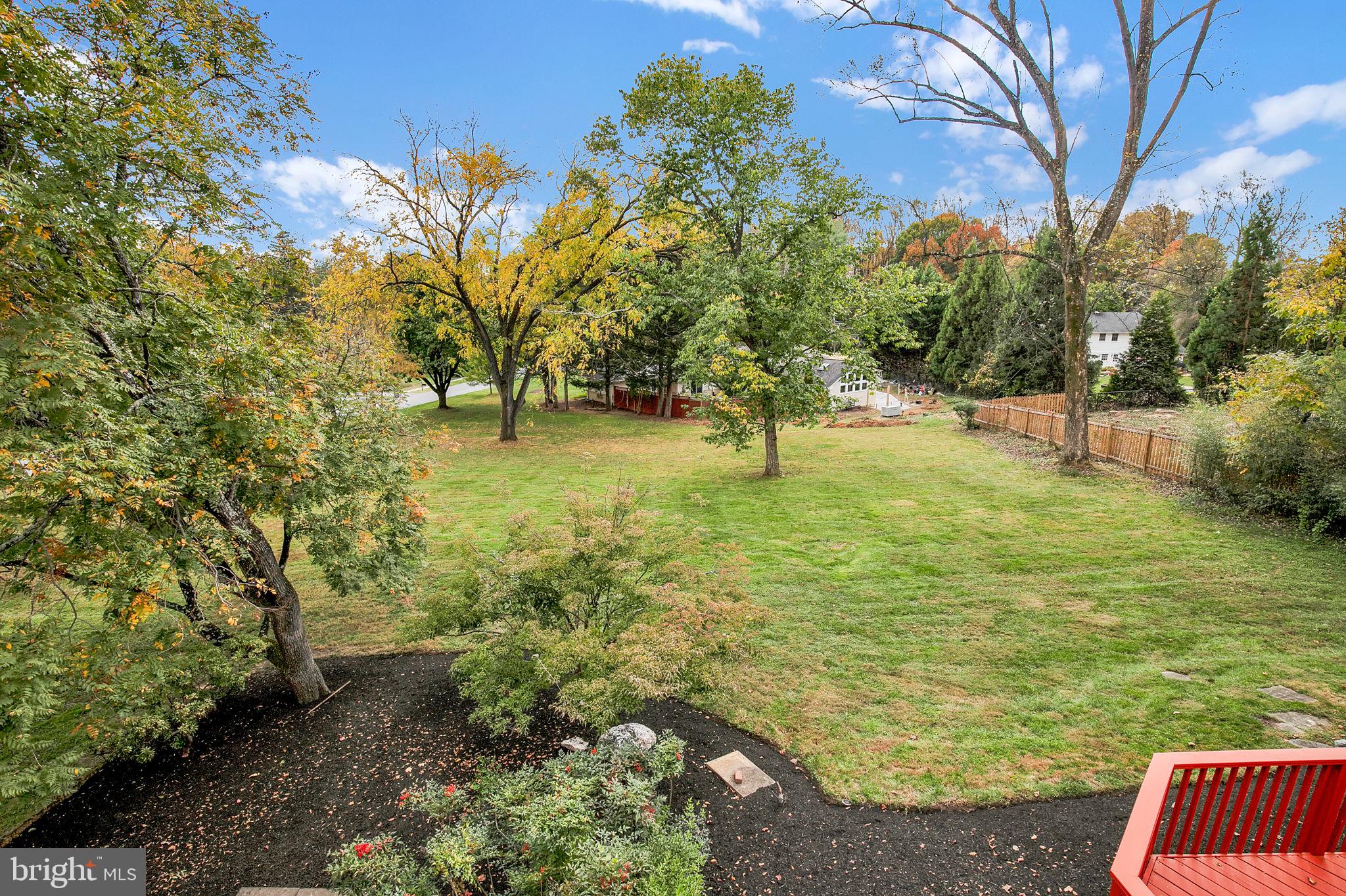 WILLIAMSBURG GARDENS - Residential