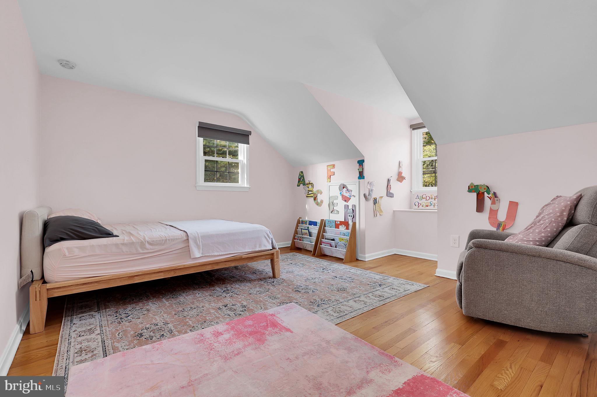 WILLIAMSBURG GARDENS - Residential