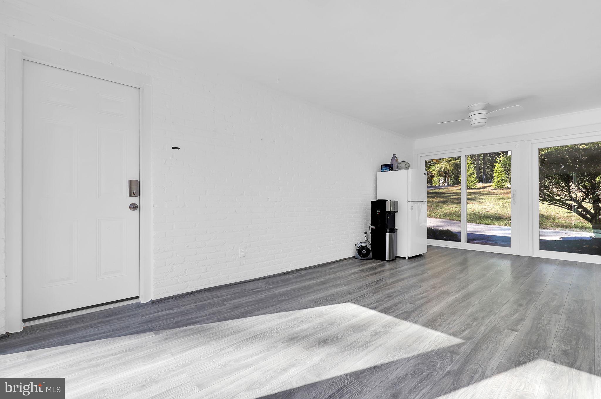 WILLIAMSBURG GARDENS - Residential