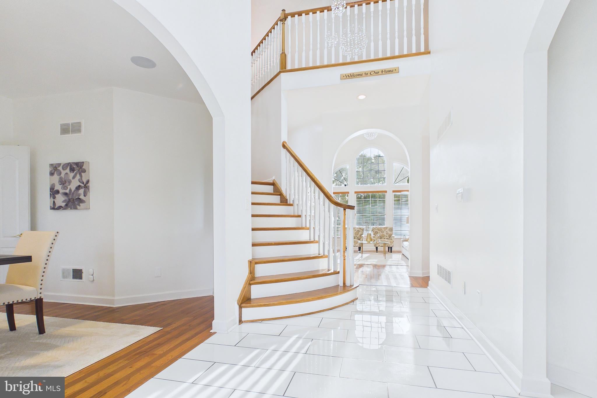 163 UNRUH DRIVE