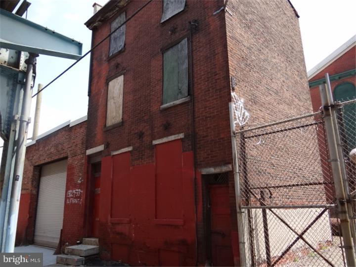 OLDE KENSINGTON - Commercial Sale