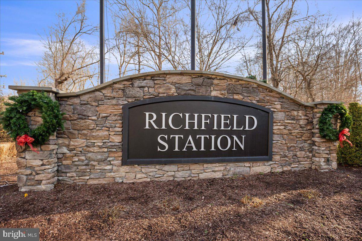 RICHFIELD STATION VILLAGE - Residential