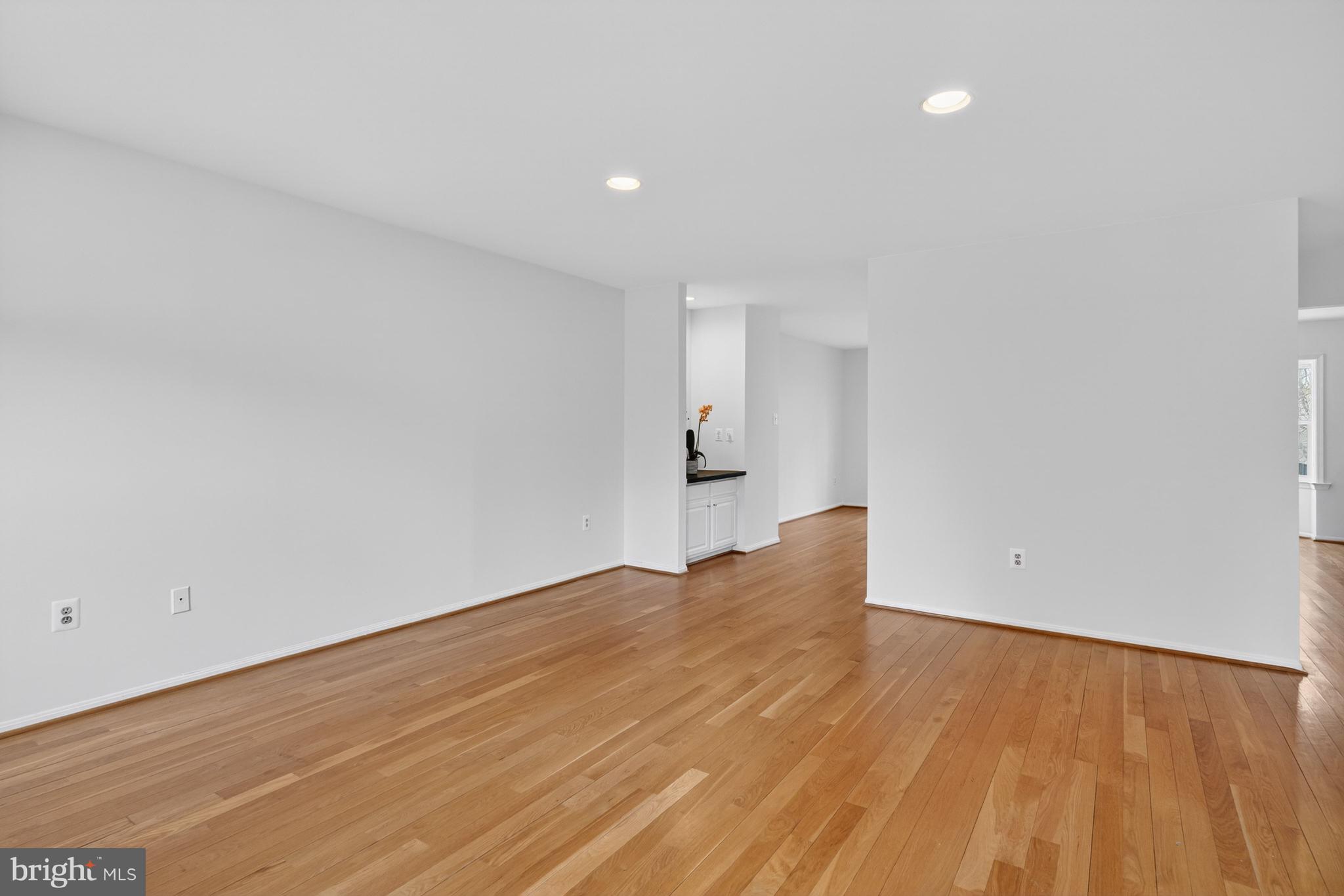 INVERNESS KNOLLS - Residential