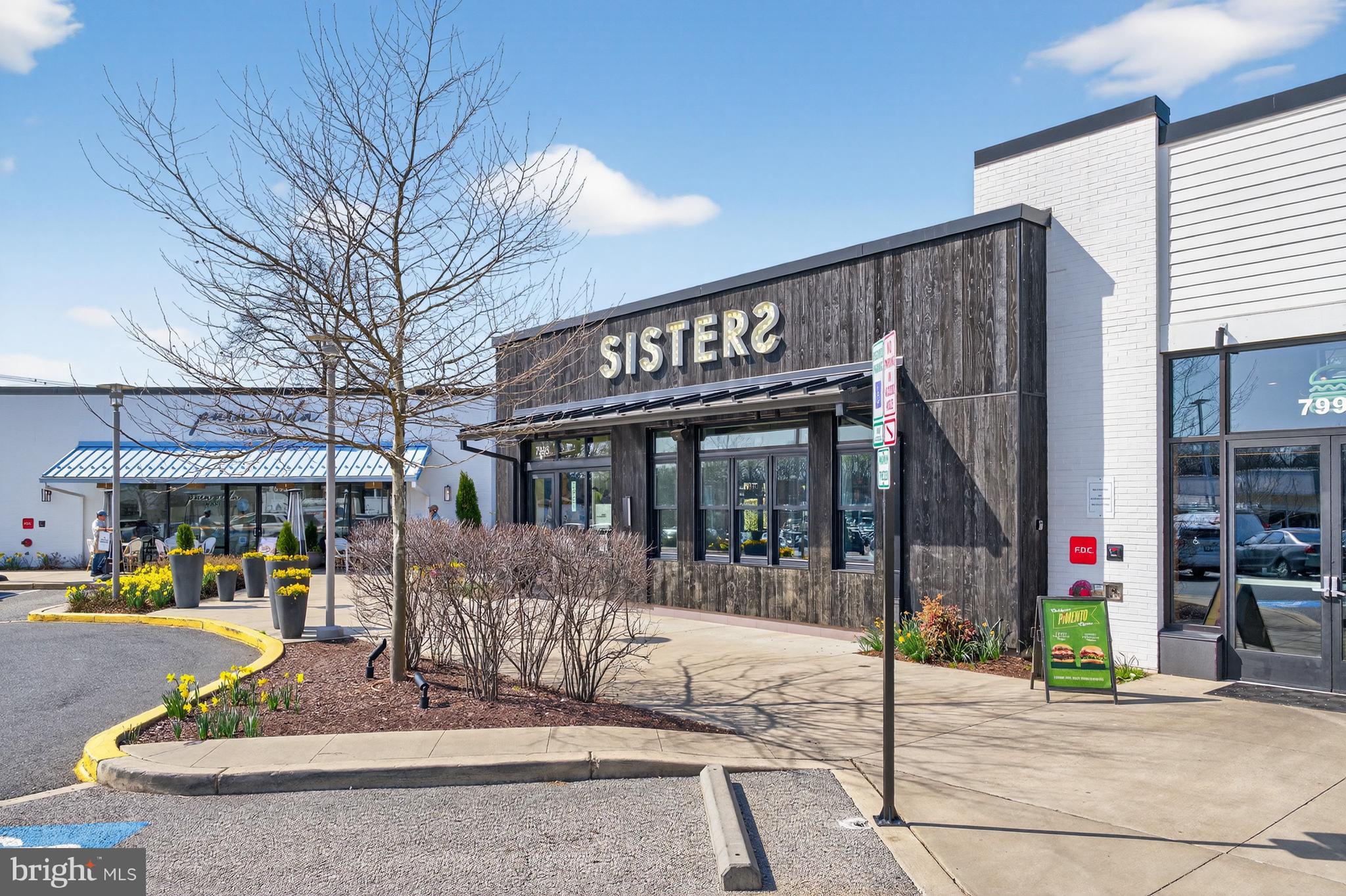 INVERNESS KNOLLS - Residential