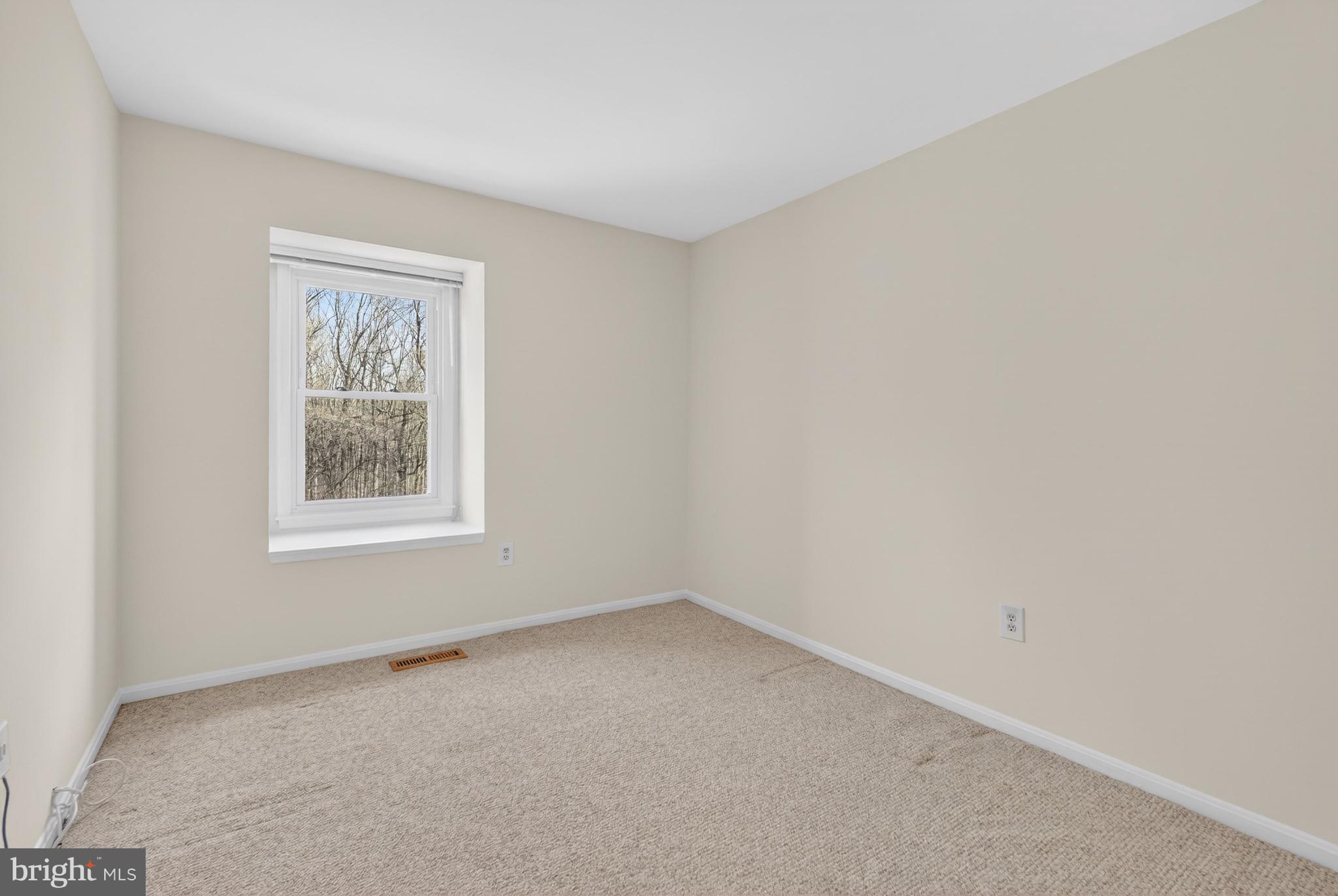 INVERNESS KNOLLS - Residential