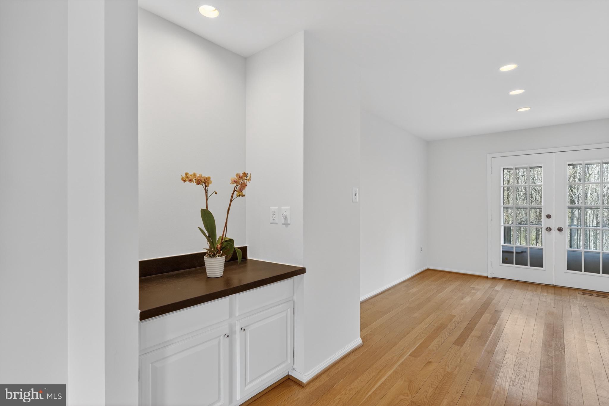 INVERNESS KNOLLS - Residential