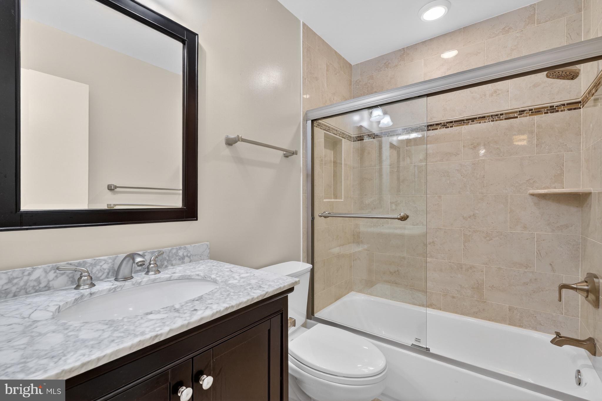 INVERNESS KNOLLS - Residential