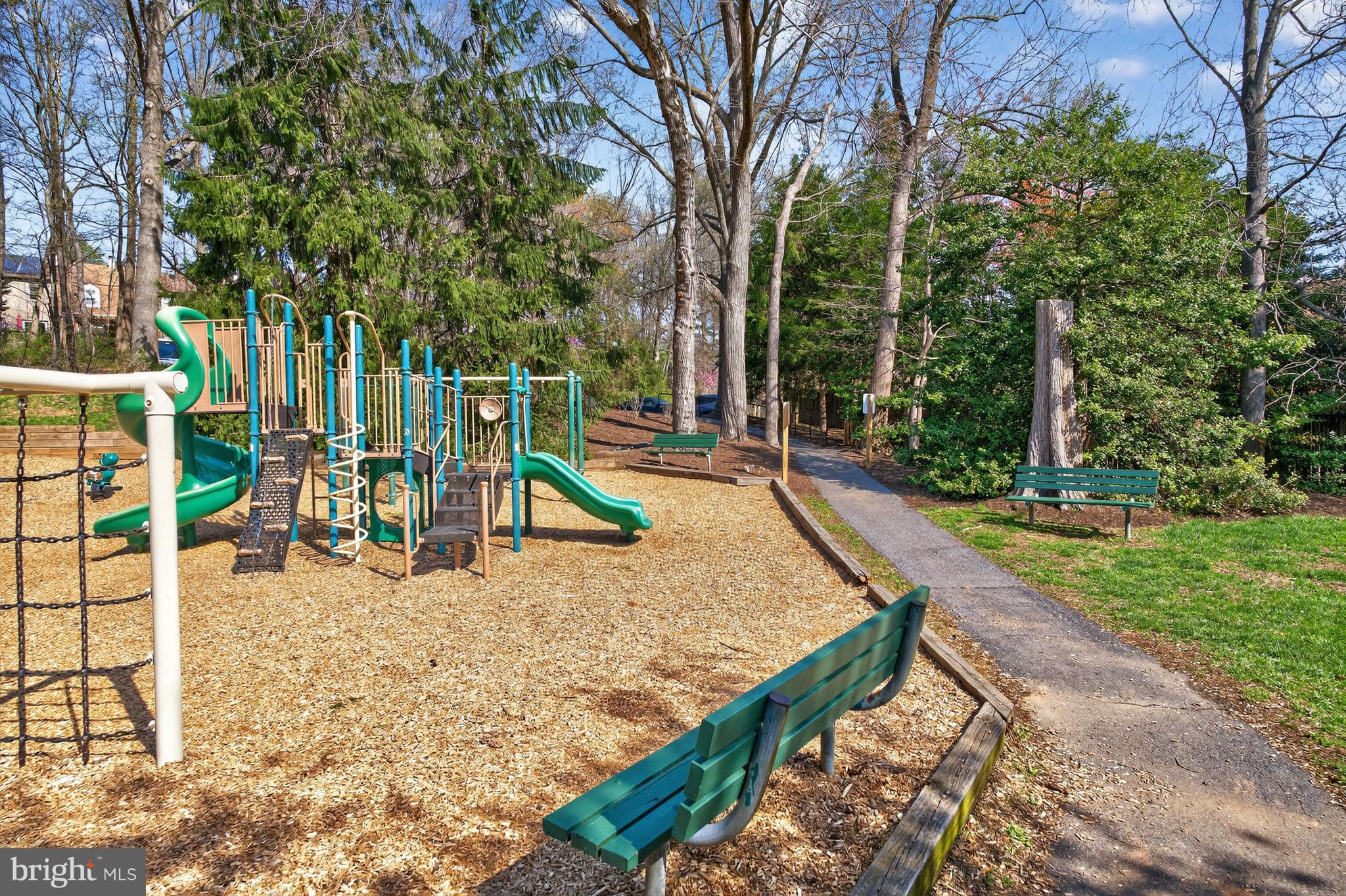 INVERNESS KNOLLS - Residential