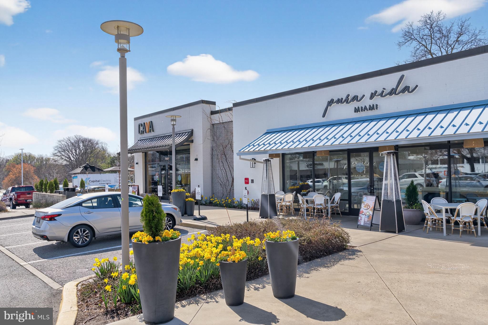 INVERNESS KNOLLS - Residential