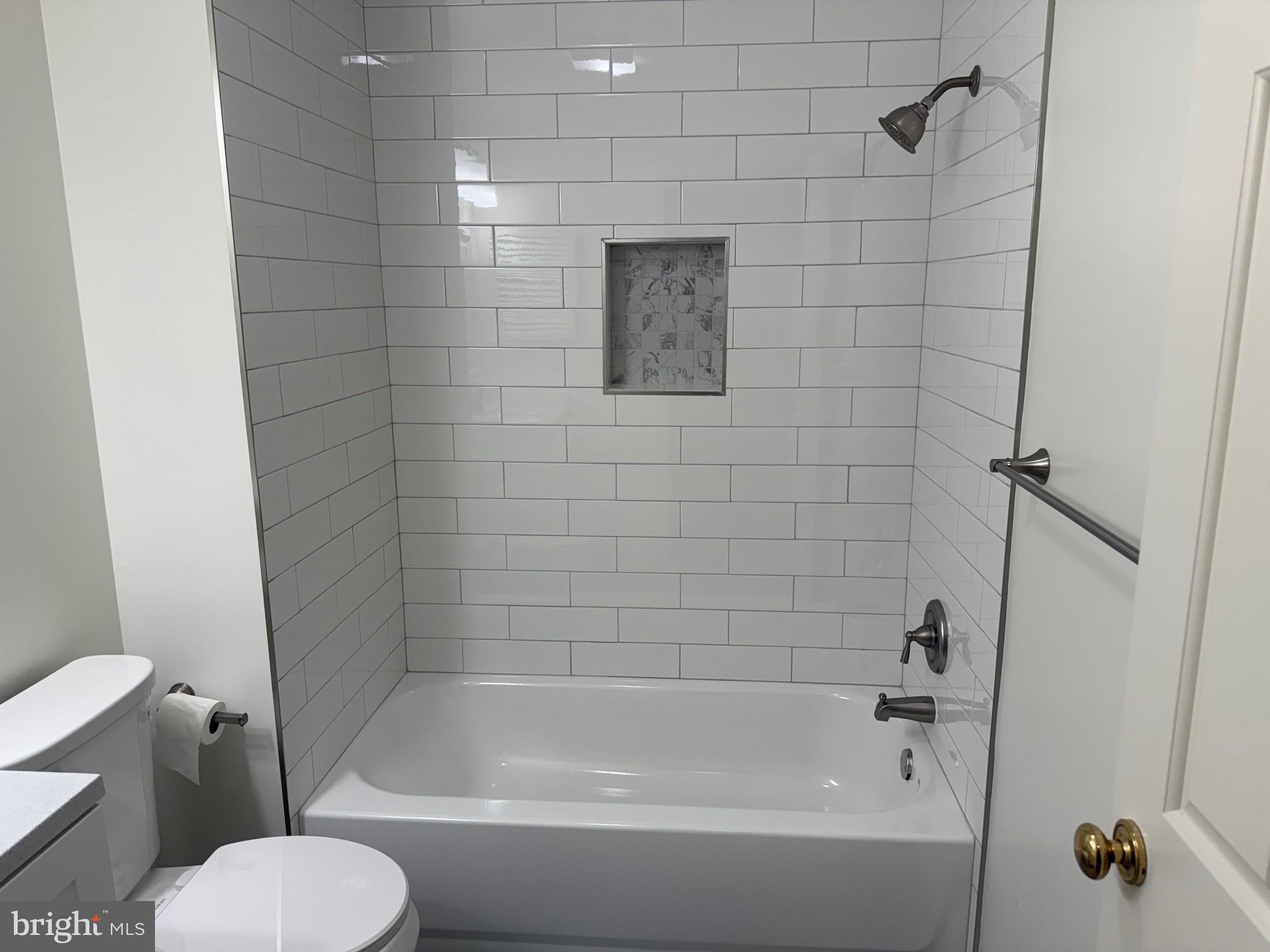 PONDS AT CLIFTON - Residential Lease