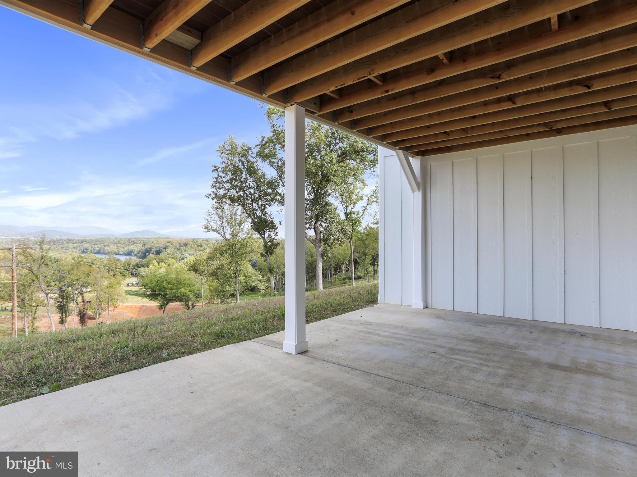 BELLA VISTA - Residential