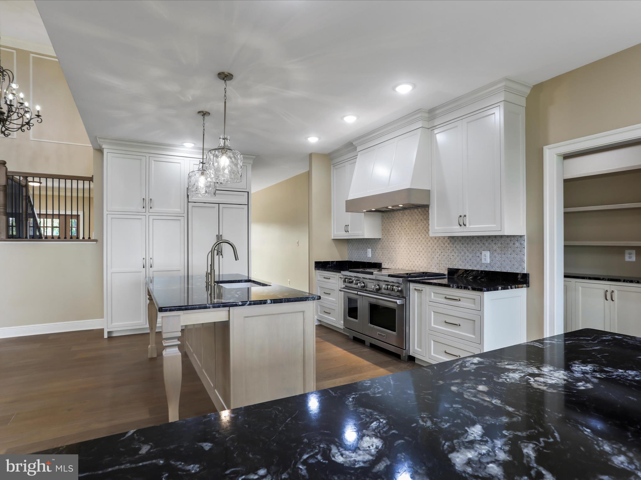 BELLA VISTA - Residential