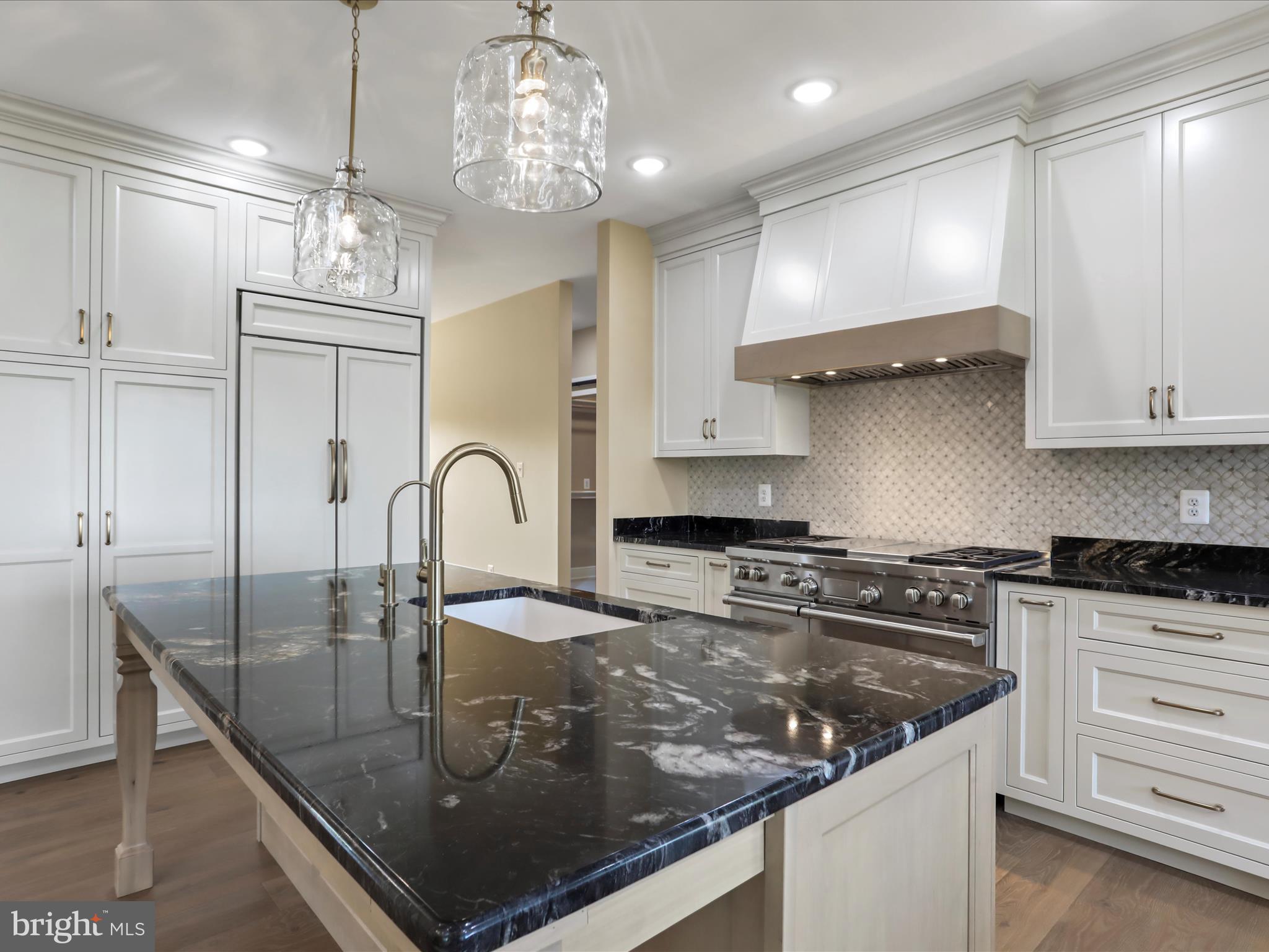 BELLA VISTA - Residential