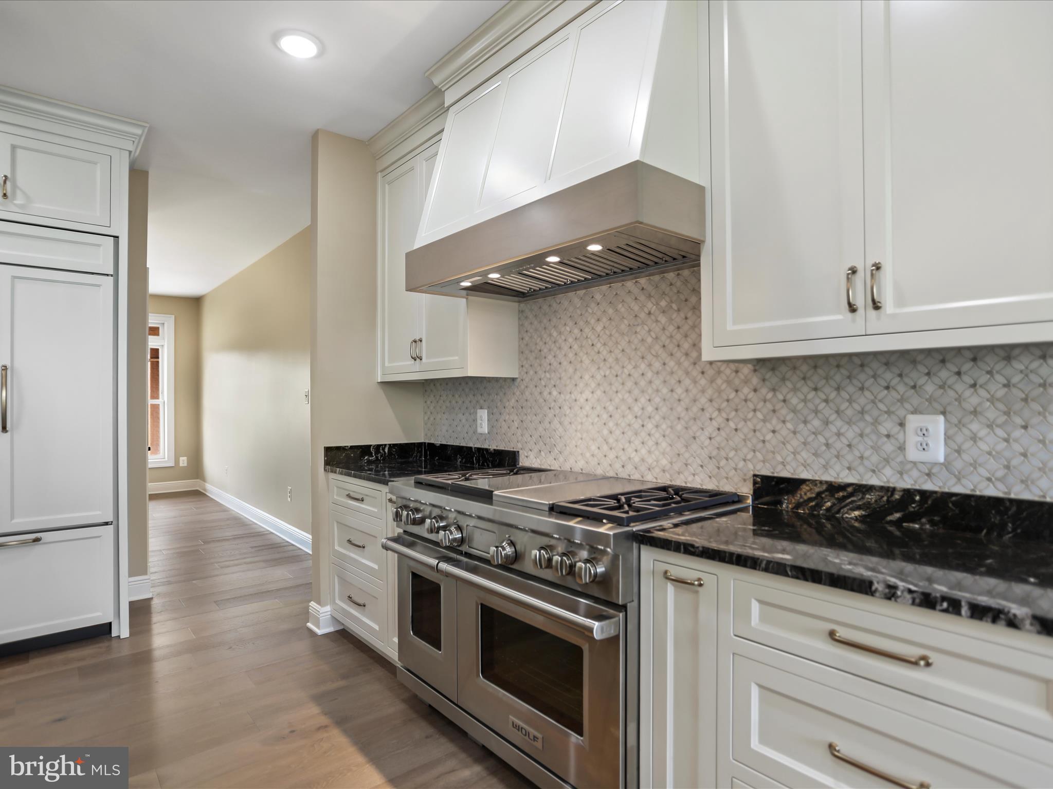 BELLA VISTA - Residential