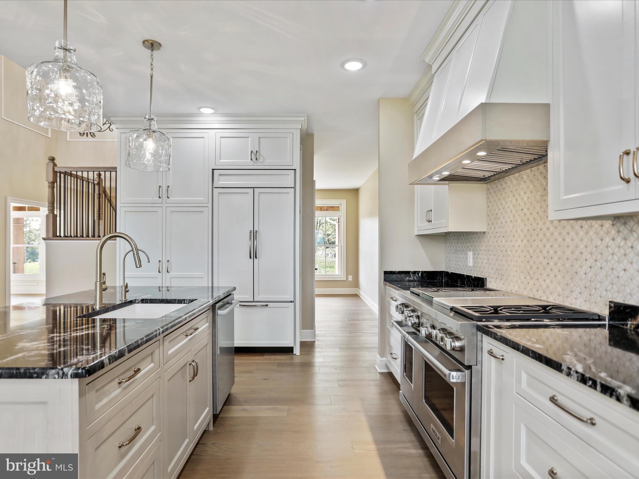 BELLA VISTA - Residential