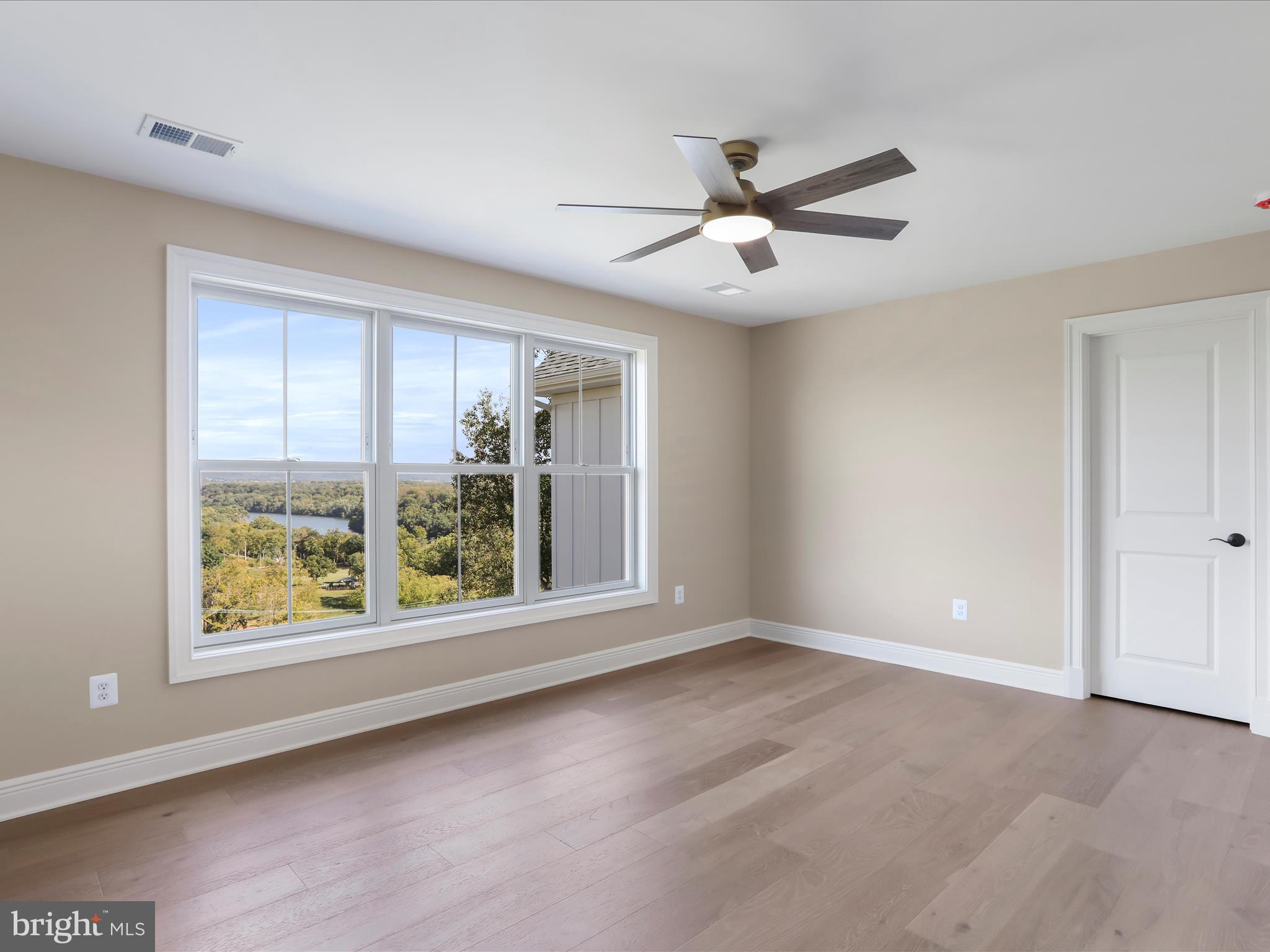 BELLA VISTA - Residential