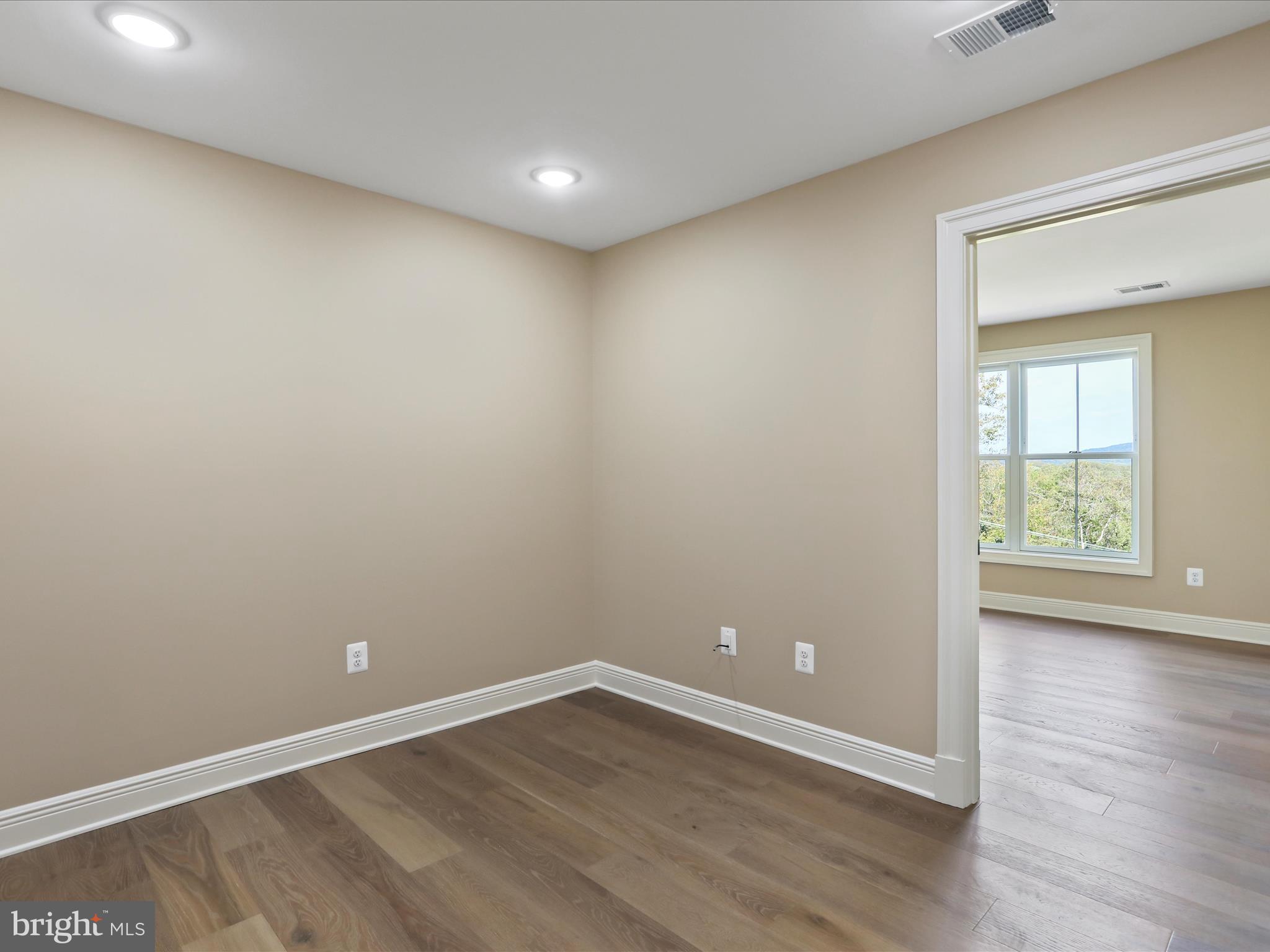 BELLA VISTA - Residential