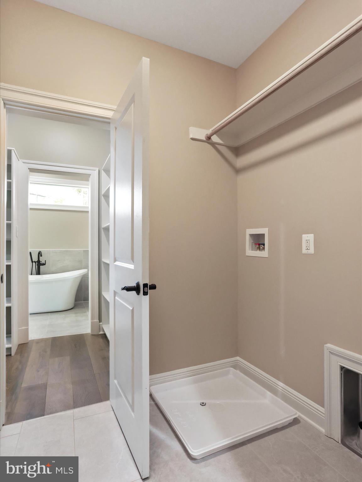 BELLA VISTA - Residential