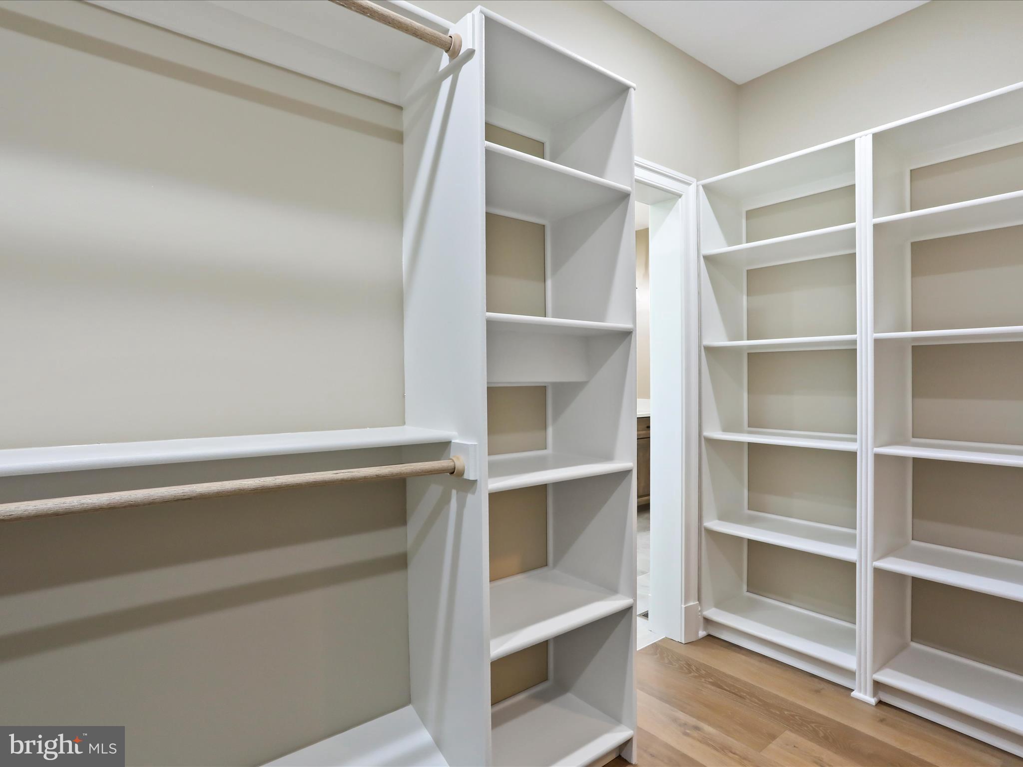 BELLA VISTA - Residential