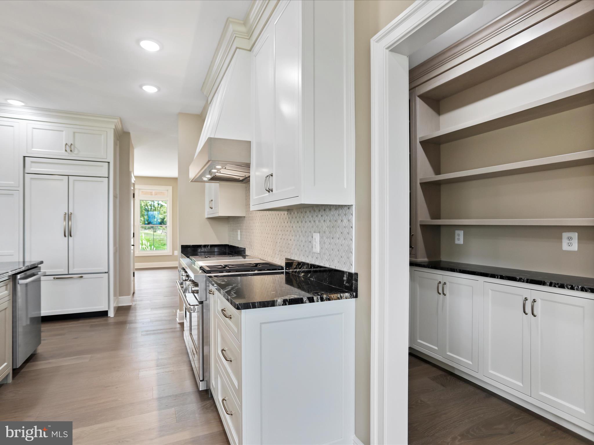 BELLA VISTA - Residential