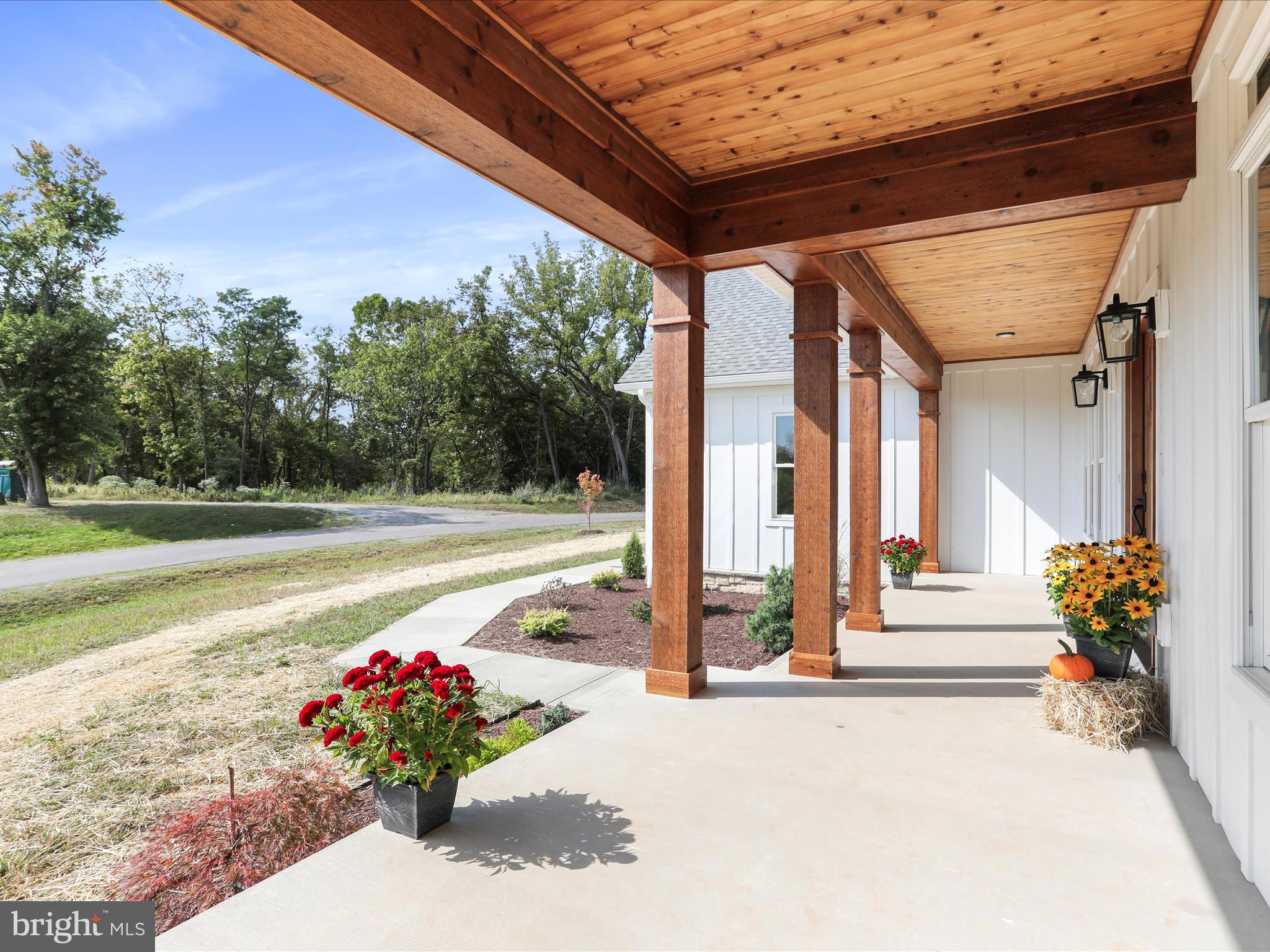 BELLA VISTA - Residential