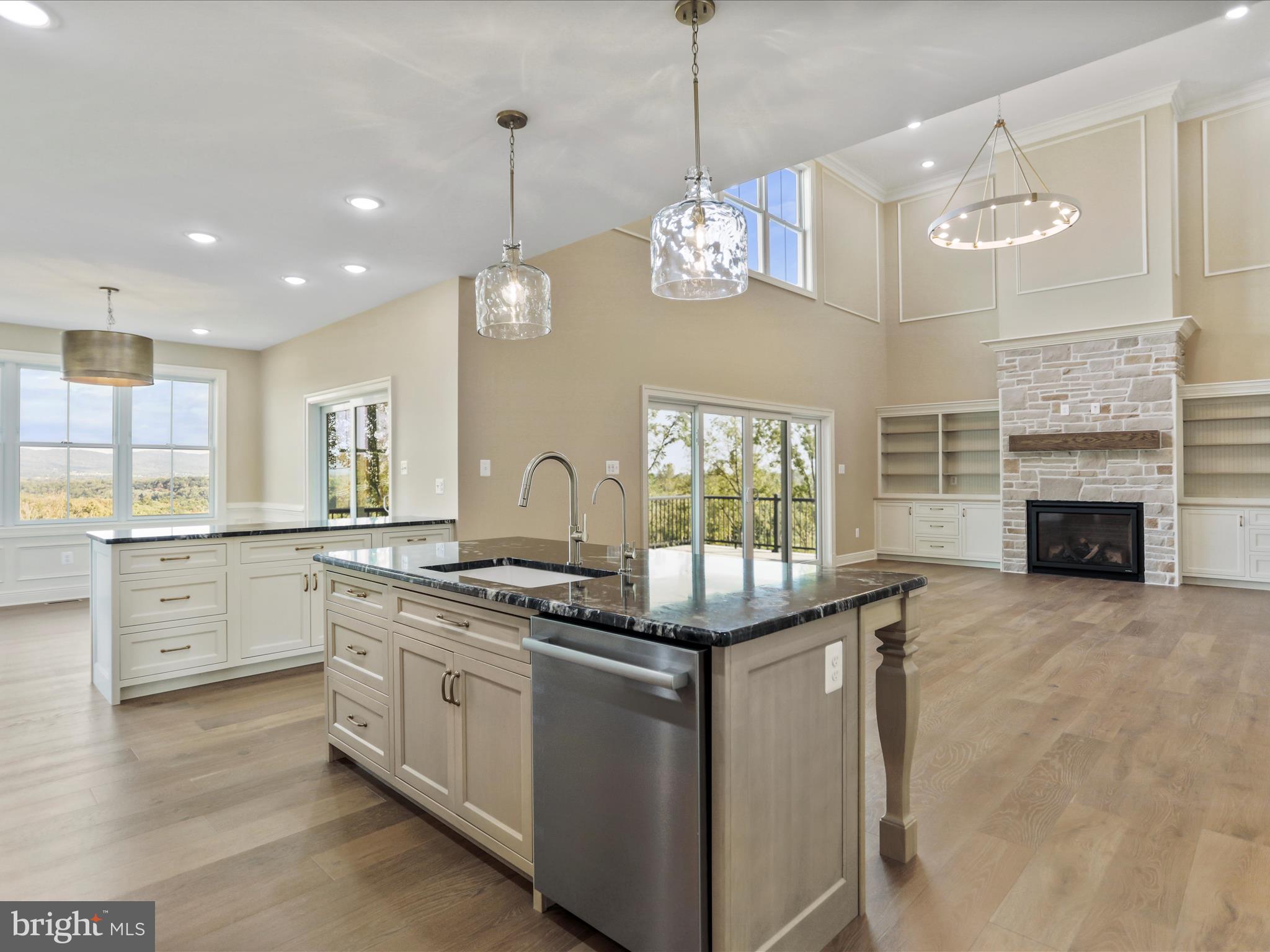 BELLA VISTA - Residential