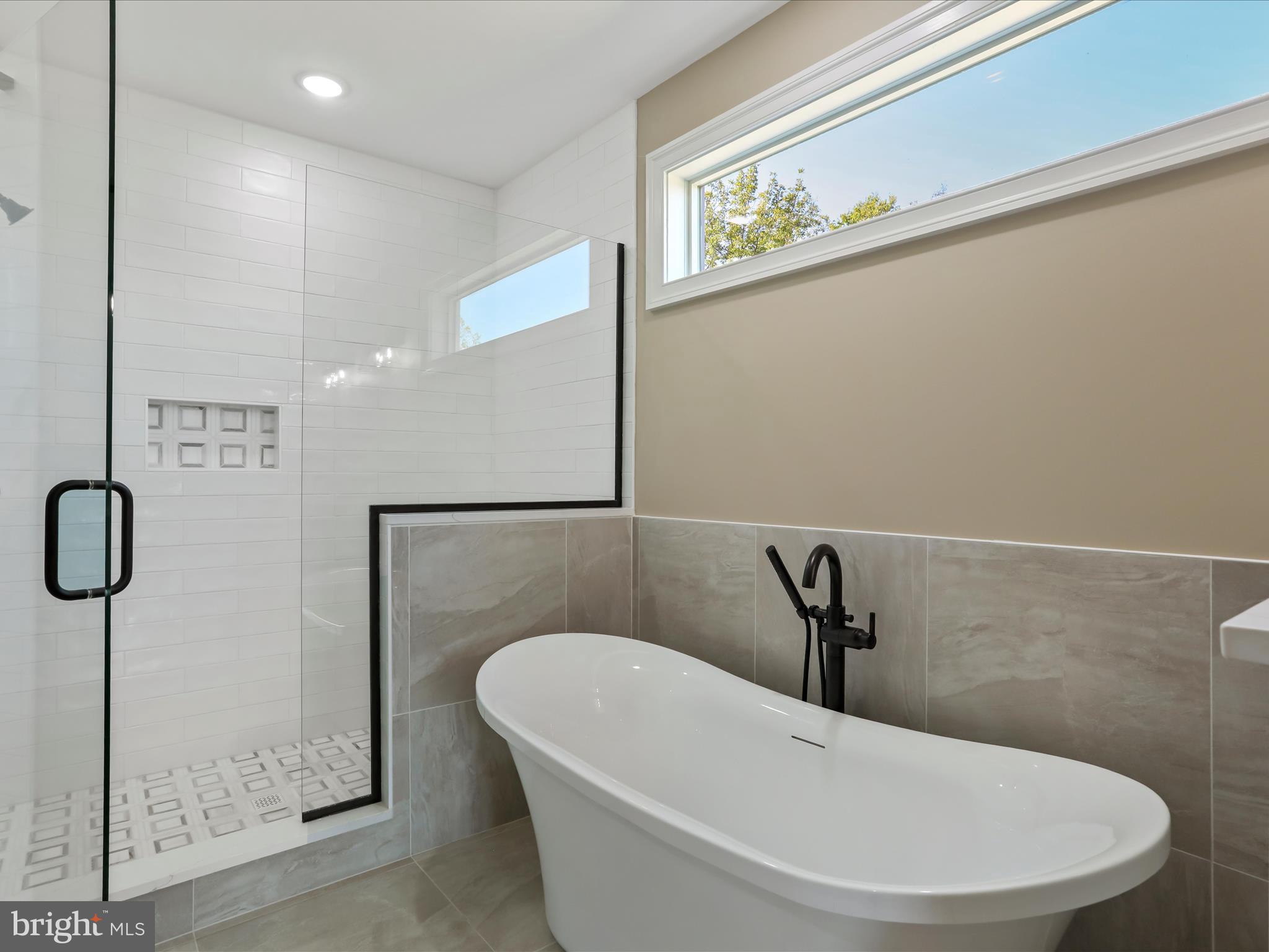 BELLA VISTA - Residential