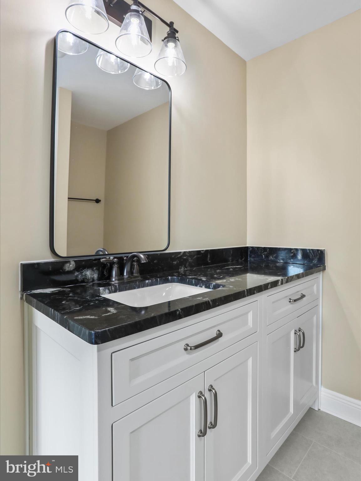 BELLA VISTA - Residential